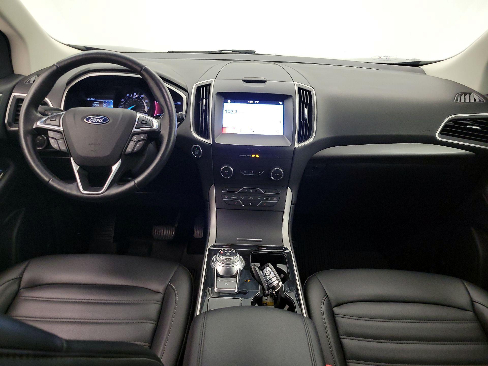 Thumbnail: 2019 Ford Edge - 9
