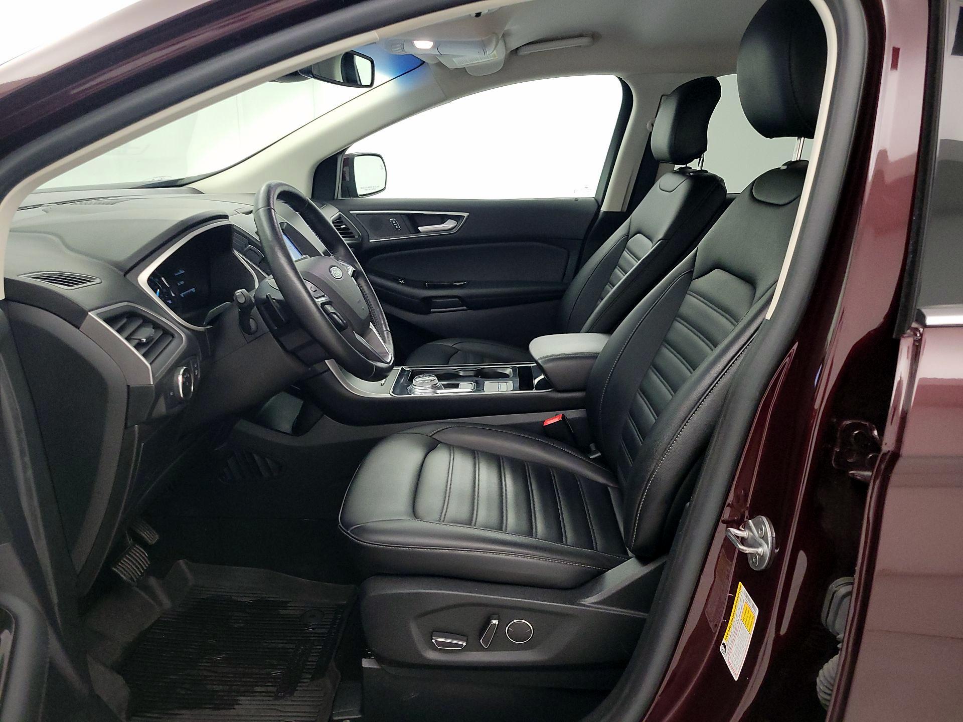 Thumbnail: 2019 Ford Edge - 11
