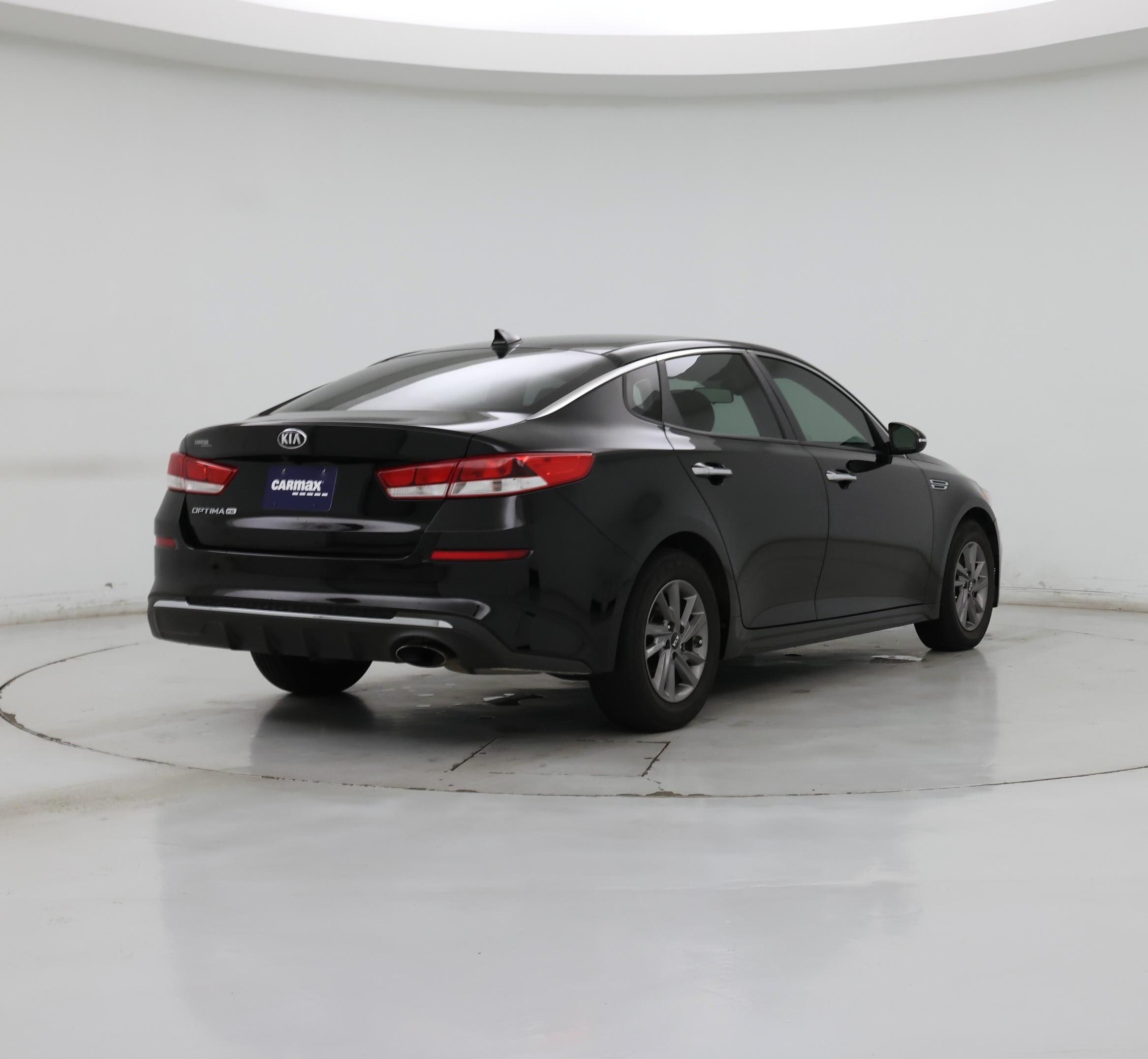 Thumbnail: 2020 Kia Optima - 8
