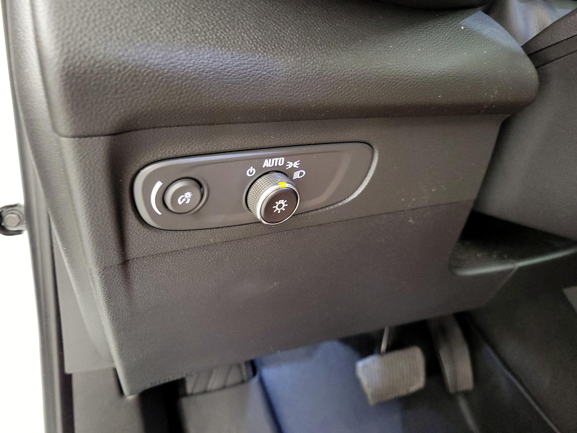 Thumbnail: 2023 Buick Envision - 13