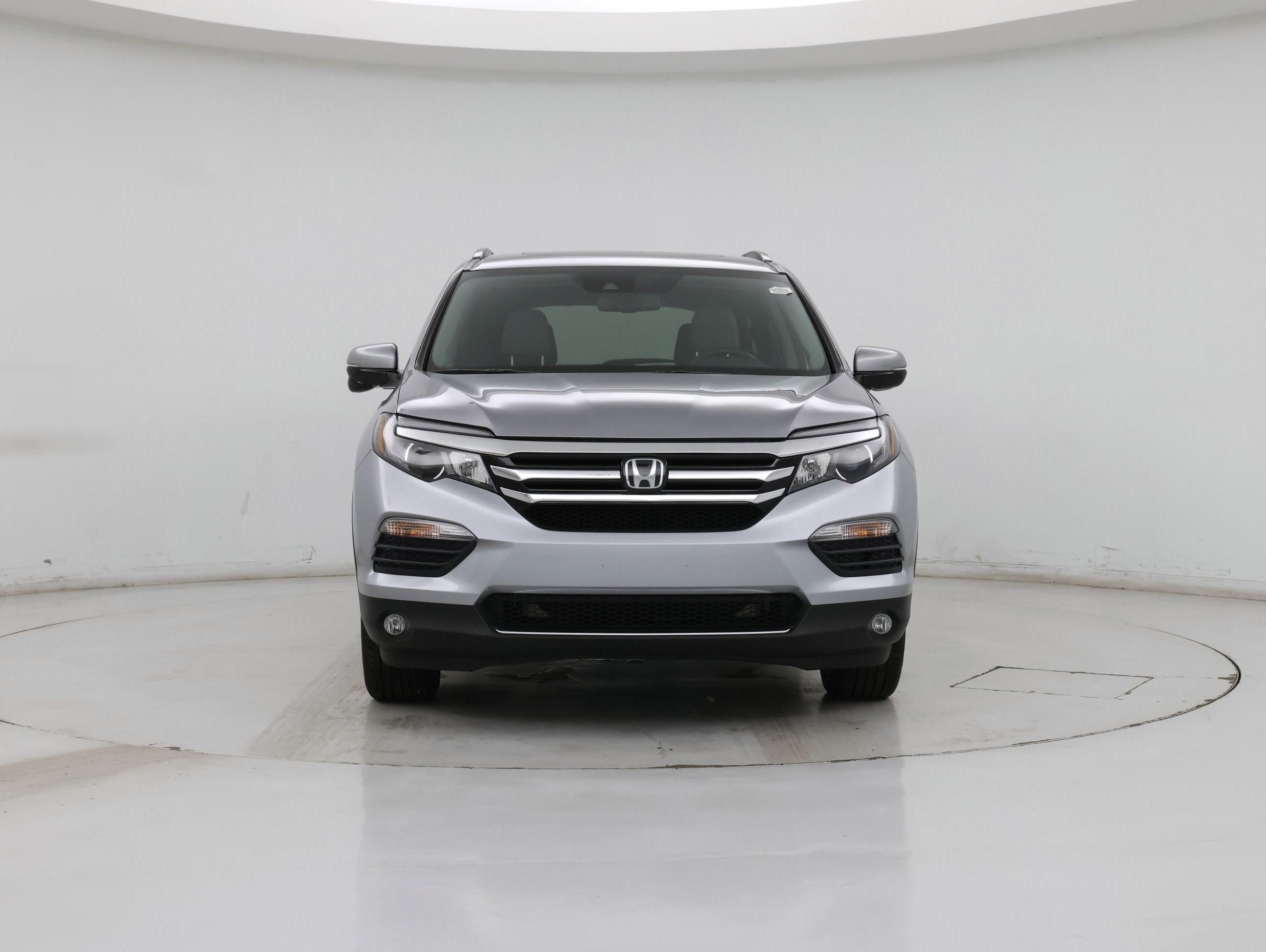 Thumbnail: 2017 Honda Pilot - 5