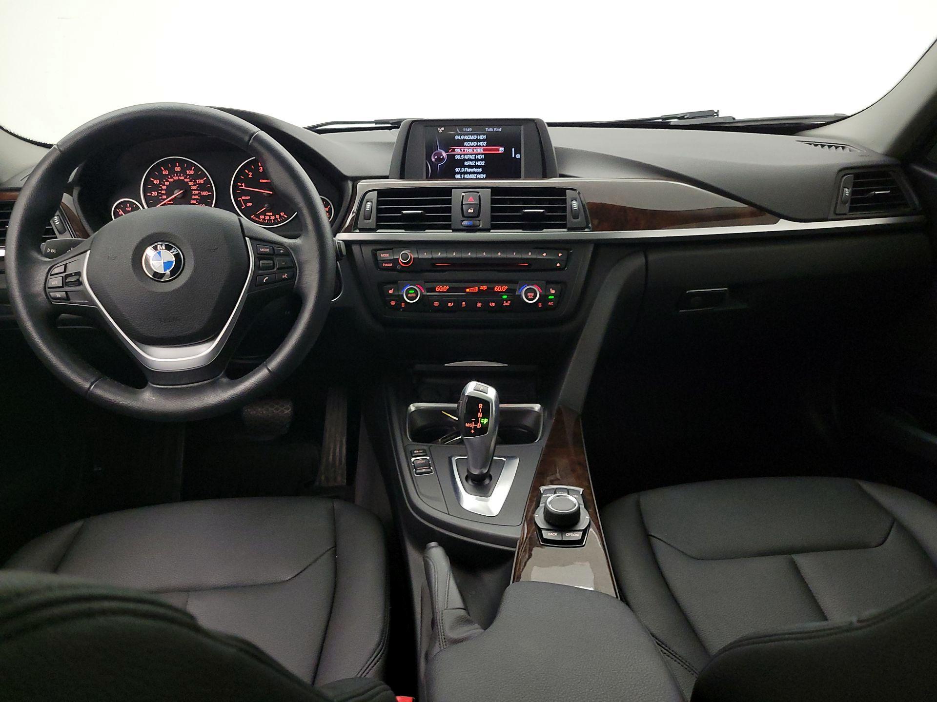 Thumbnail: 2015 BMW 3 Series - 9