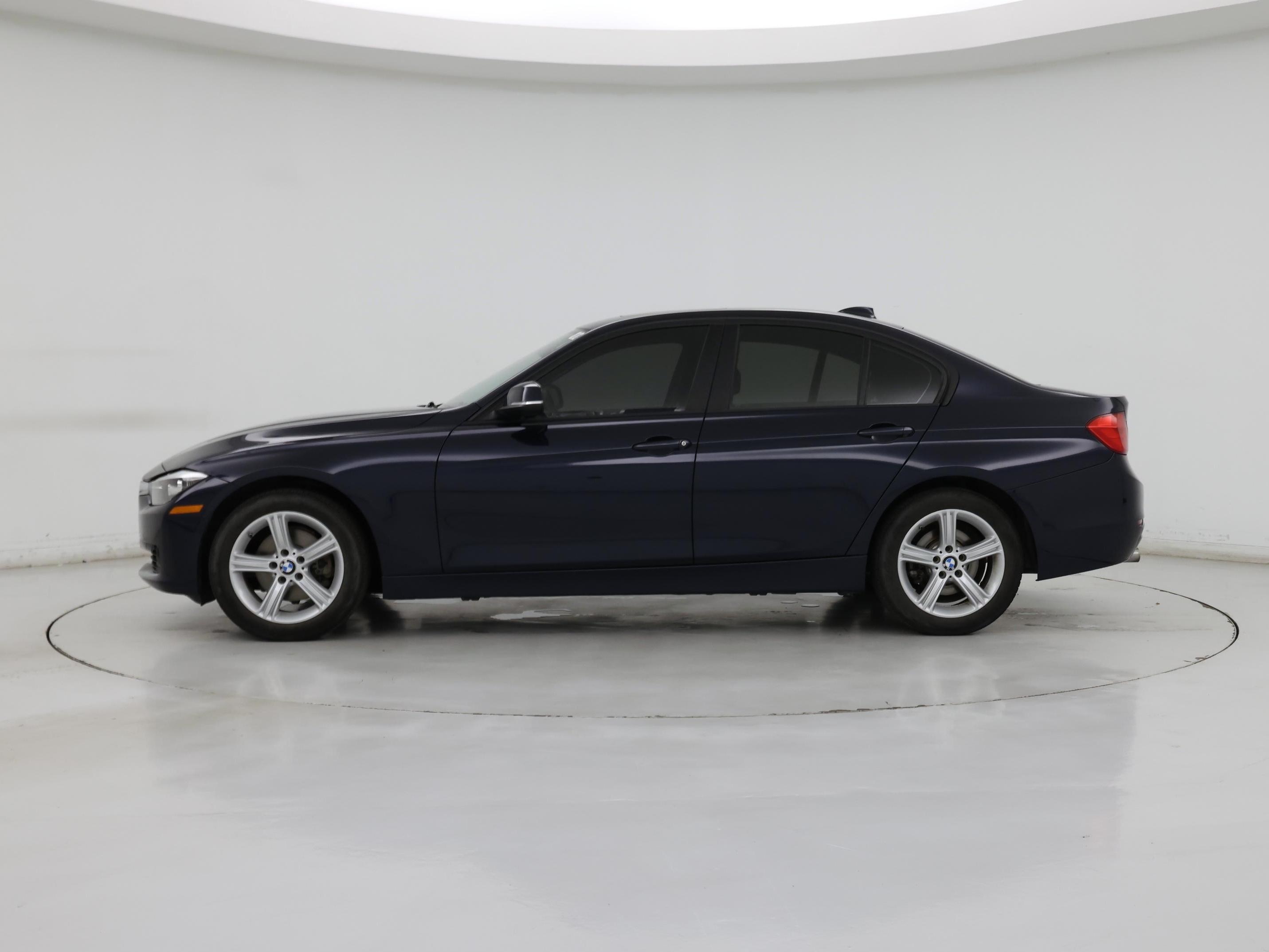 Thumbnail: 2015 BMW 3 Series - 3