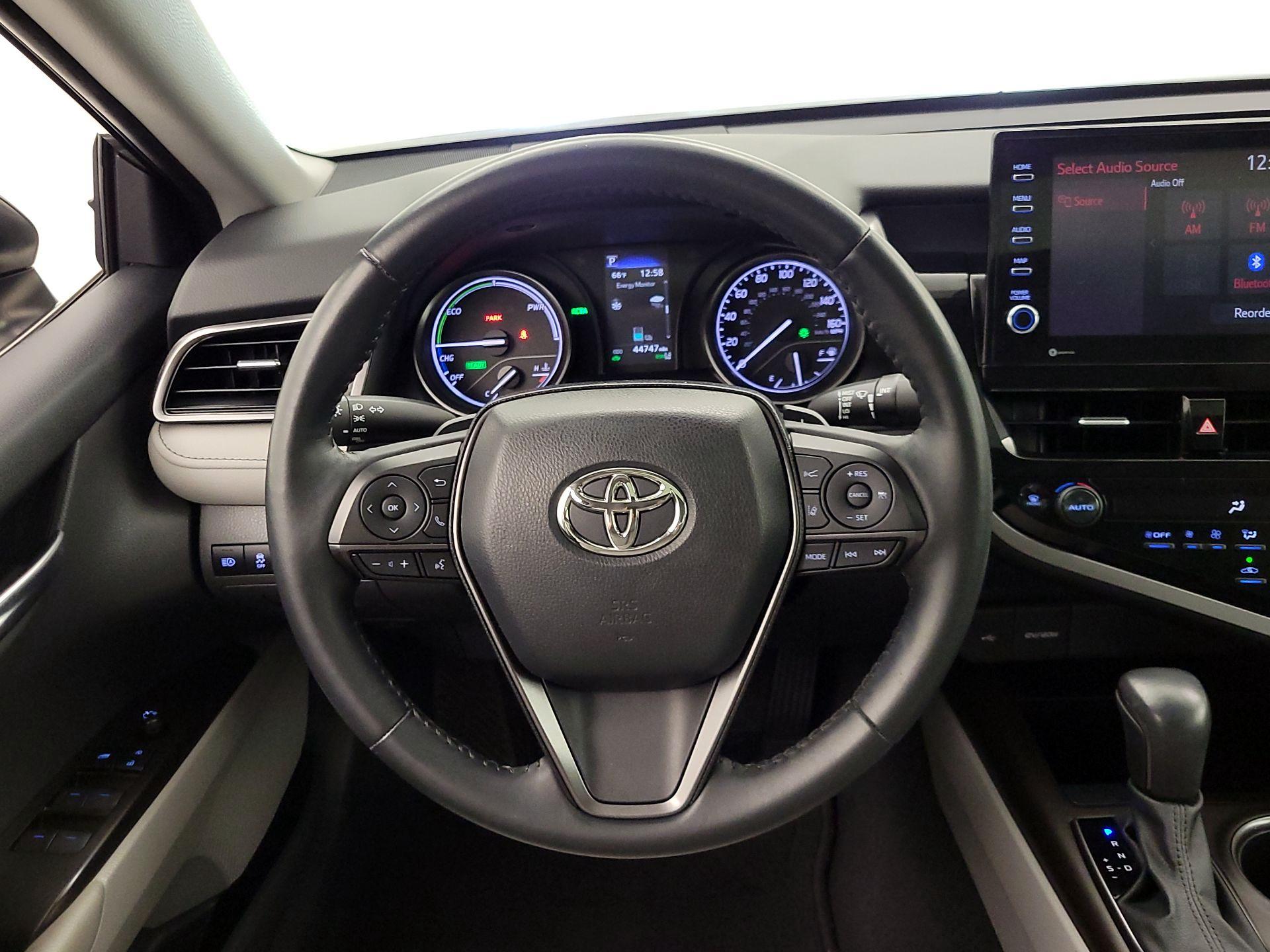 Thumbnail: 2021 Toyota Camry - 10