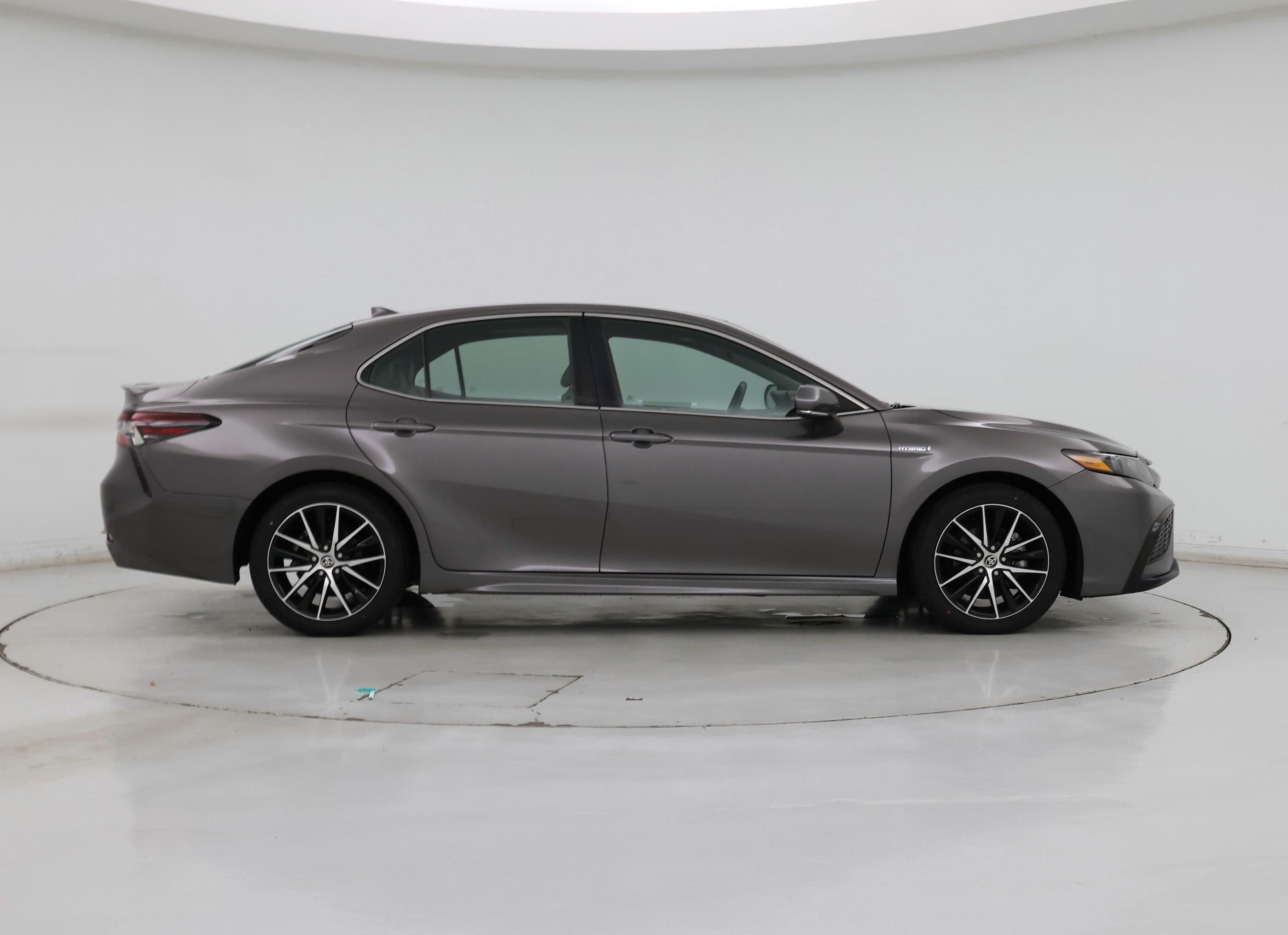 Thumbnail: 2021 Toyota Camry - 7