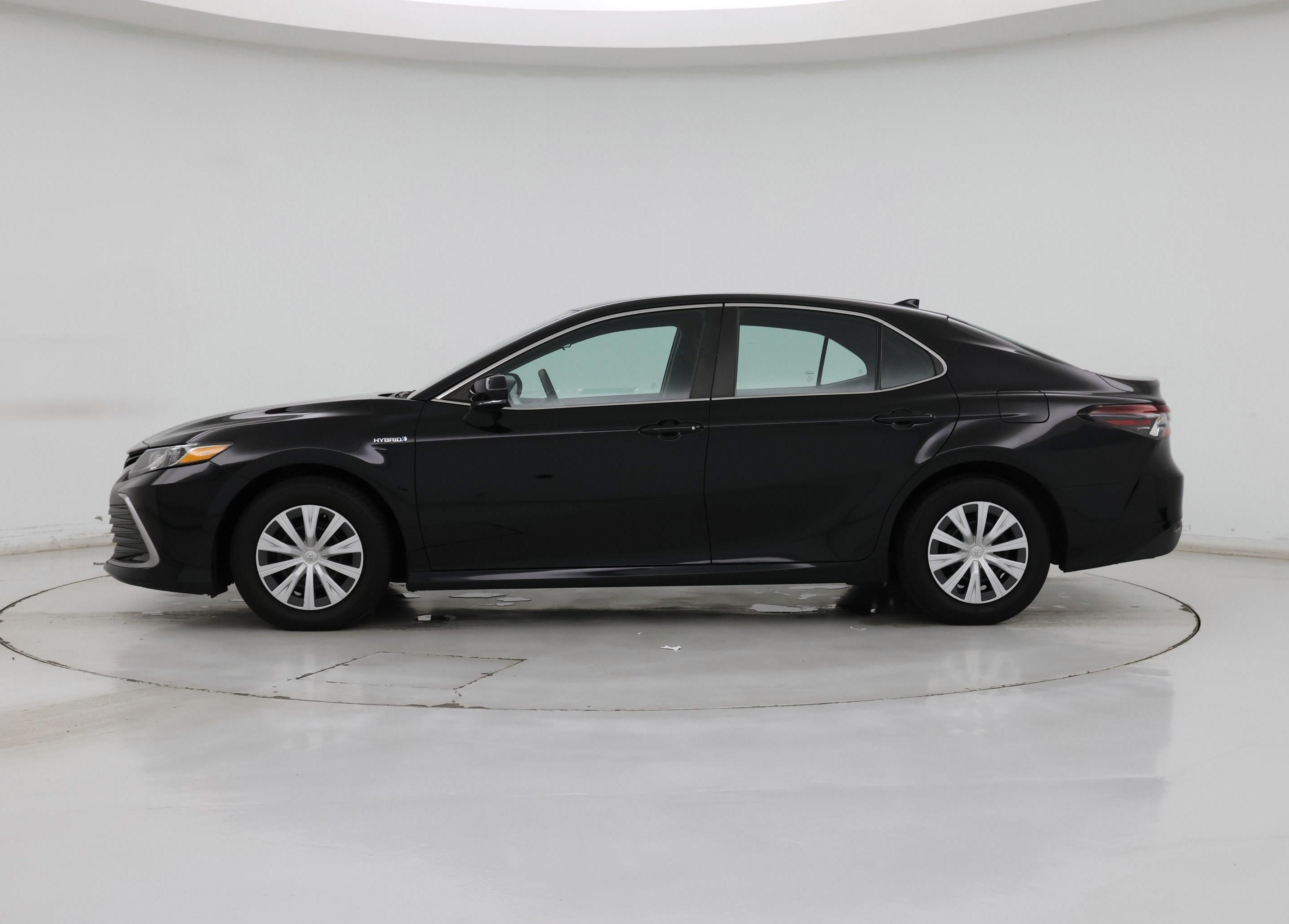 Thumbnail: 2021 Toyota Camry - 3