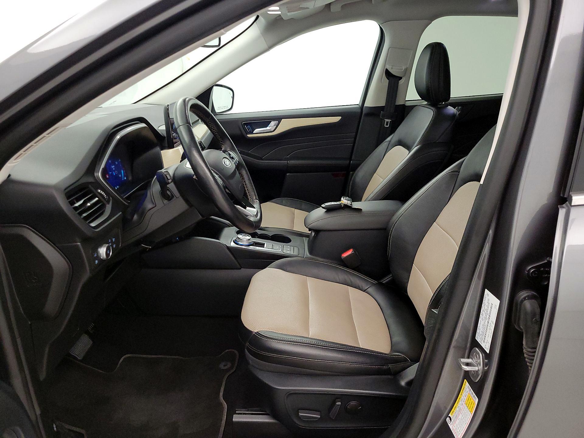 Thumbnail: 2021 Ford Escape - 11
