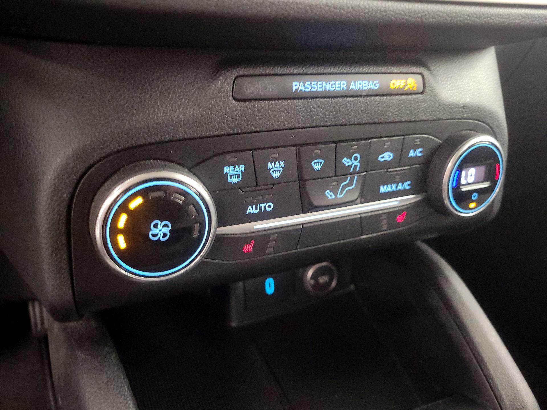 Thumbnail: 2020 Ford Escape - 16
