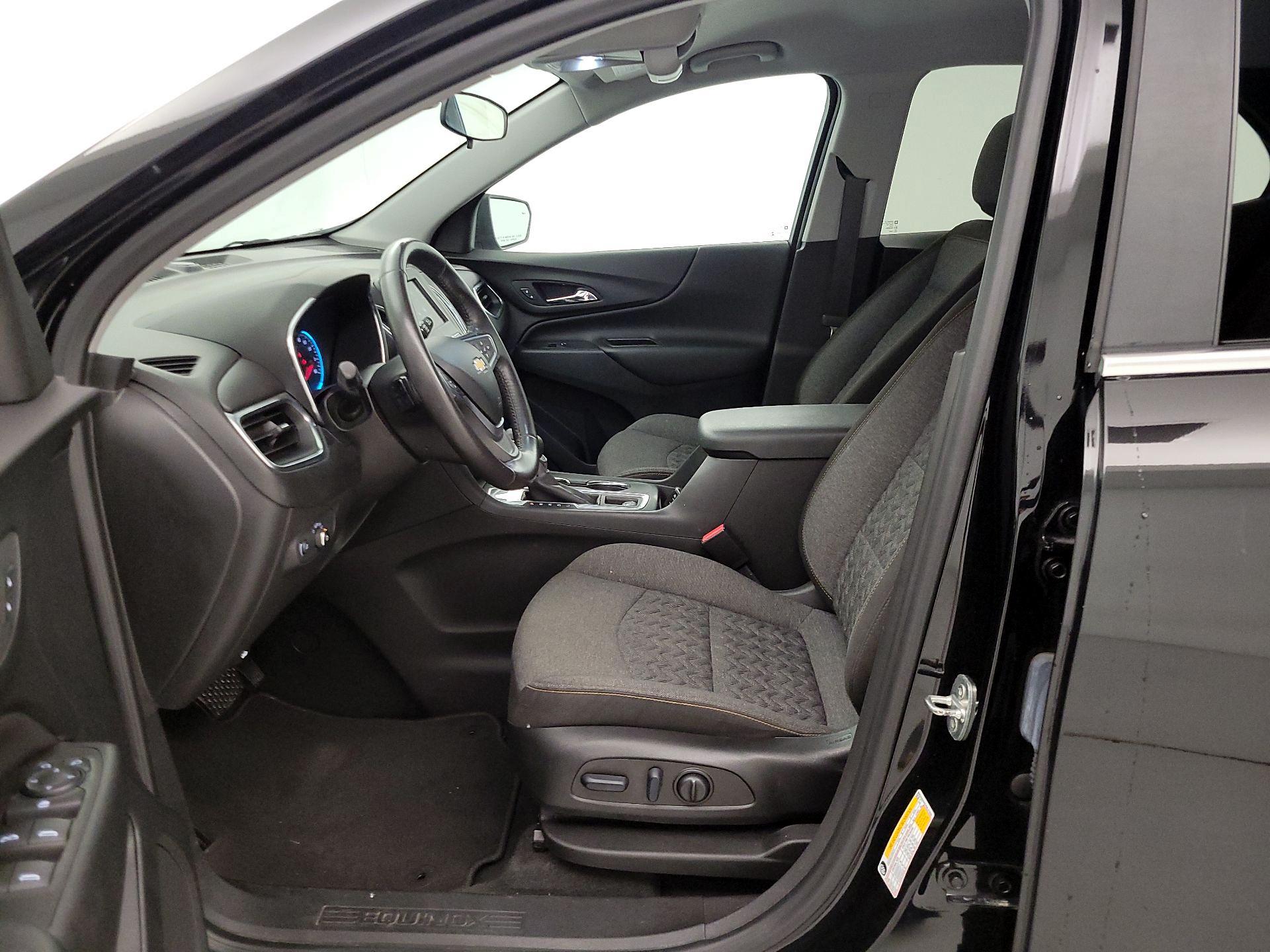 Thumbnail: 2022 Chevrolet Equinox - 11