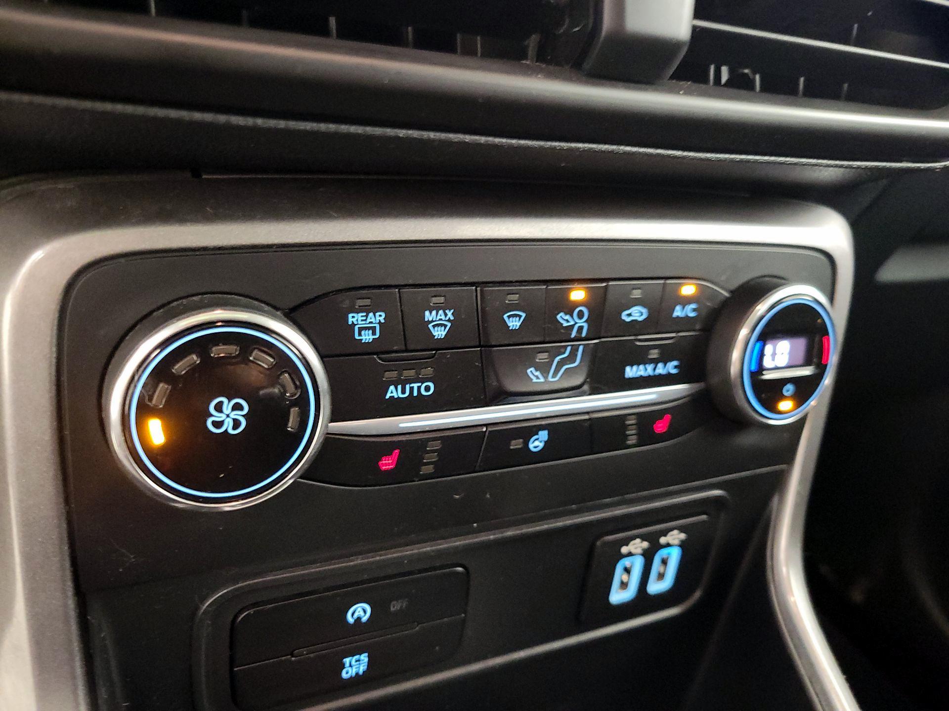 Thumbnail: 2020 Ford EcoSport - 17
