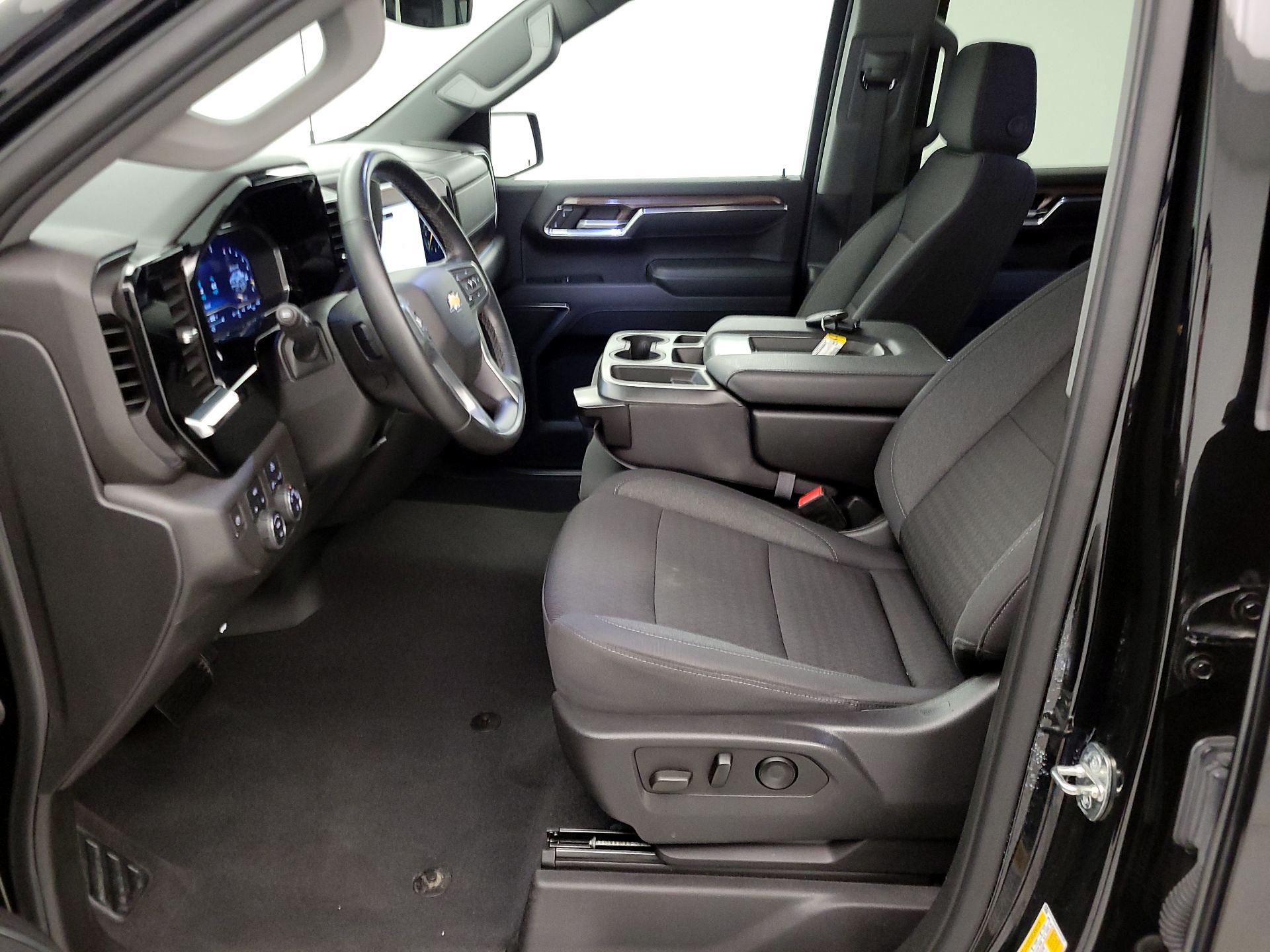 Thumbnail: 2023 Chevrolet Silverado 1500 - 11