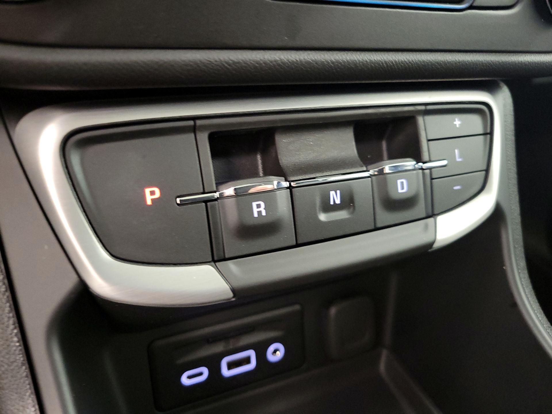 Thumbnail: 2023 GMC Terrain - 17