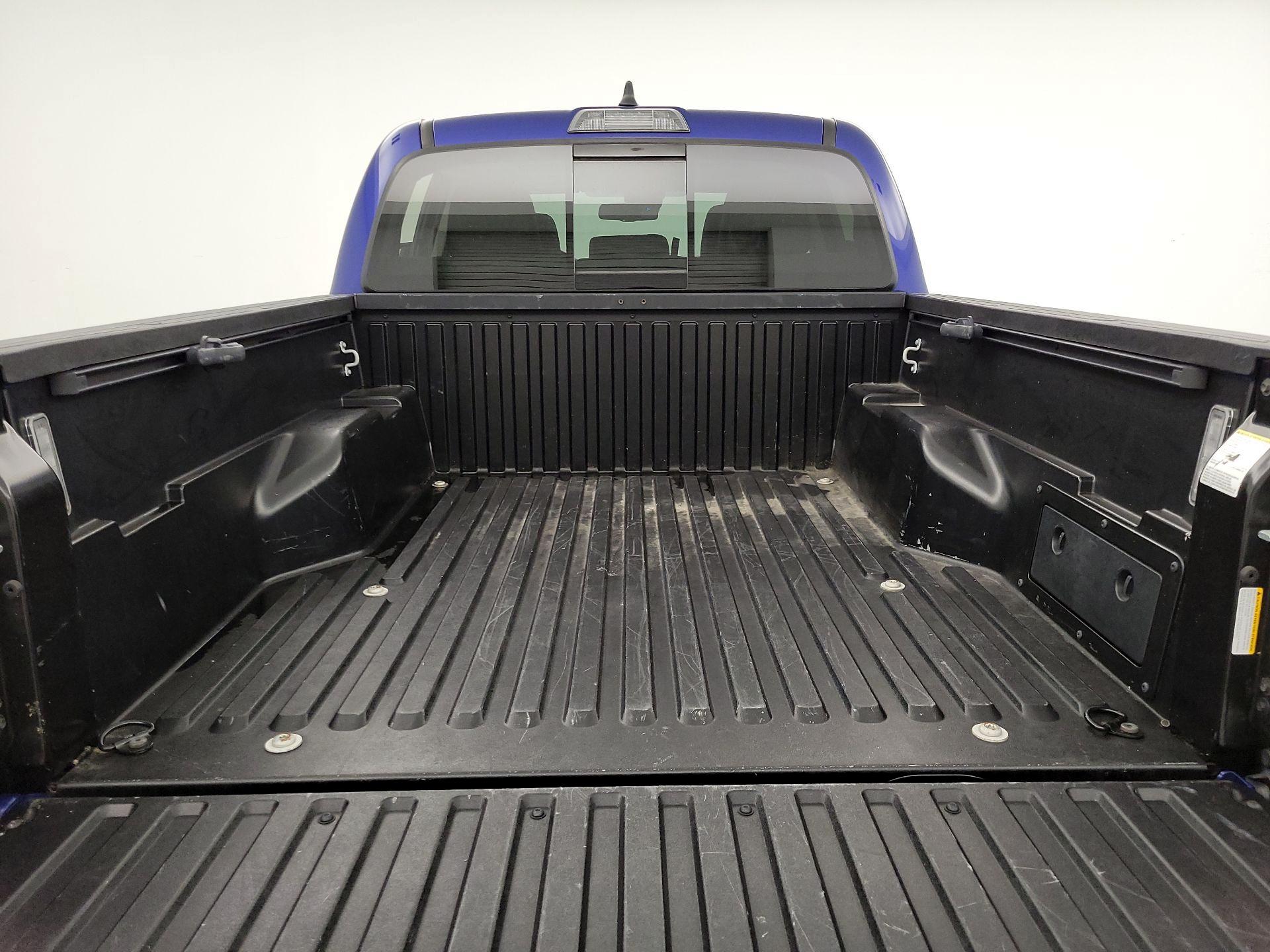 Thumbnail: 2022 Toyota Tacoma - 20