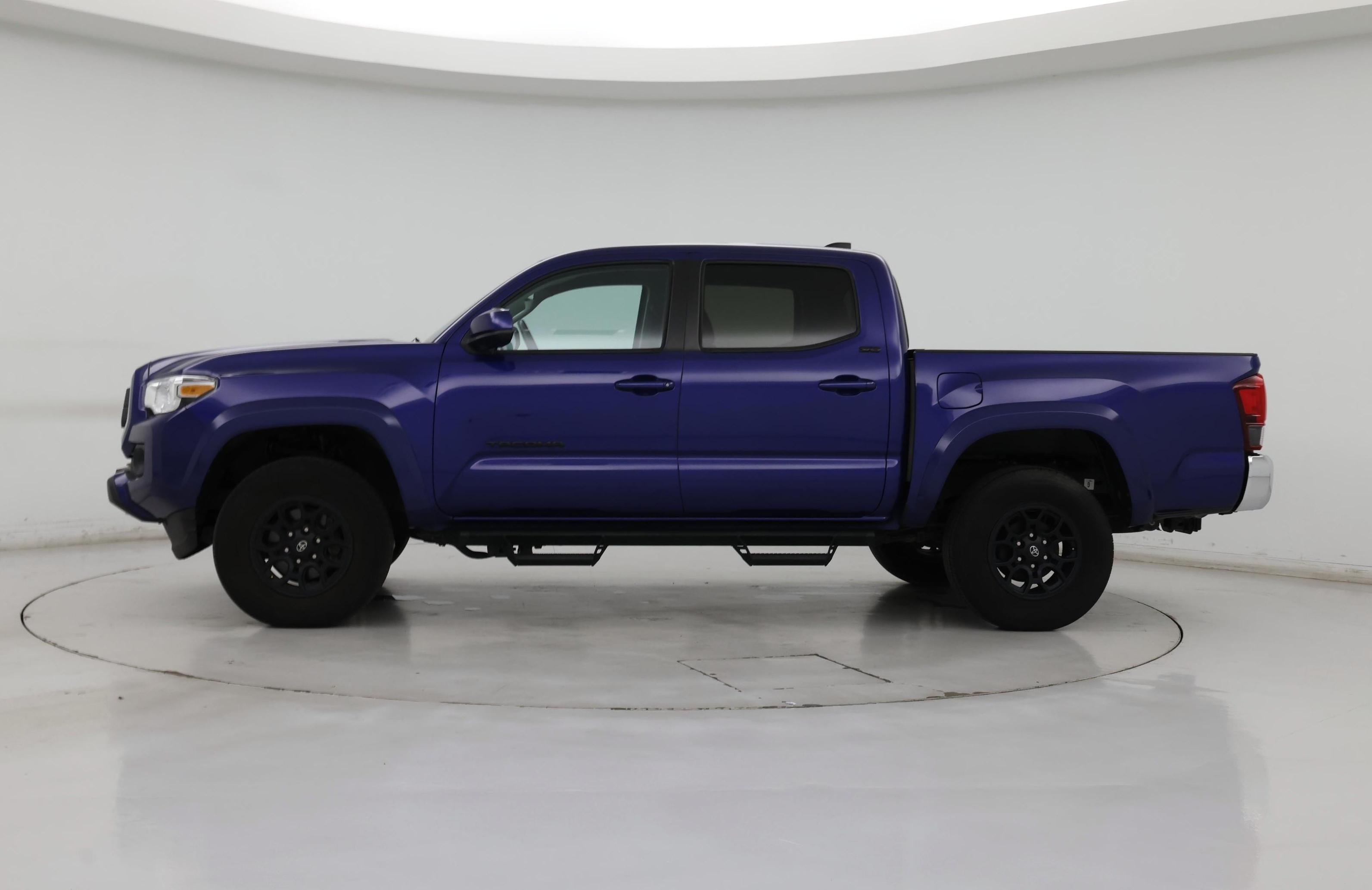 Thumbnail: 2022 Toyota Tacoma - 3
