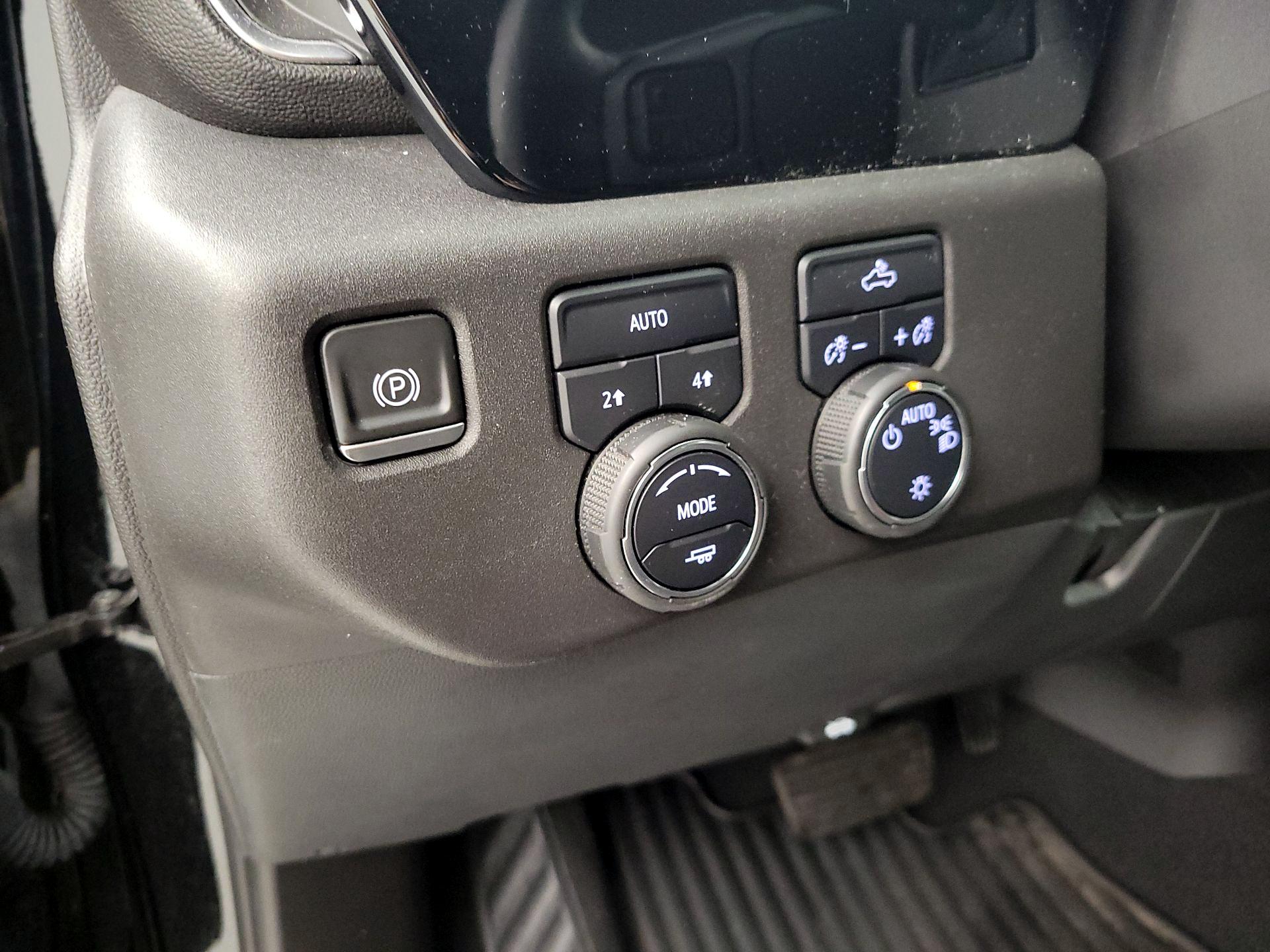 Thumbnail: 2022 Chevrolet Silverado 1500 - 13