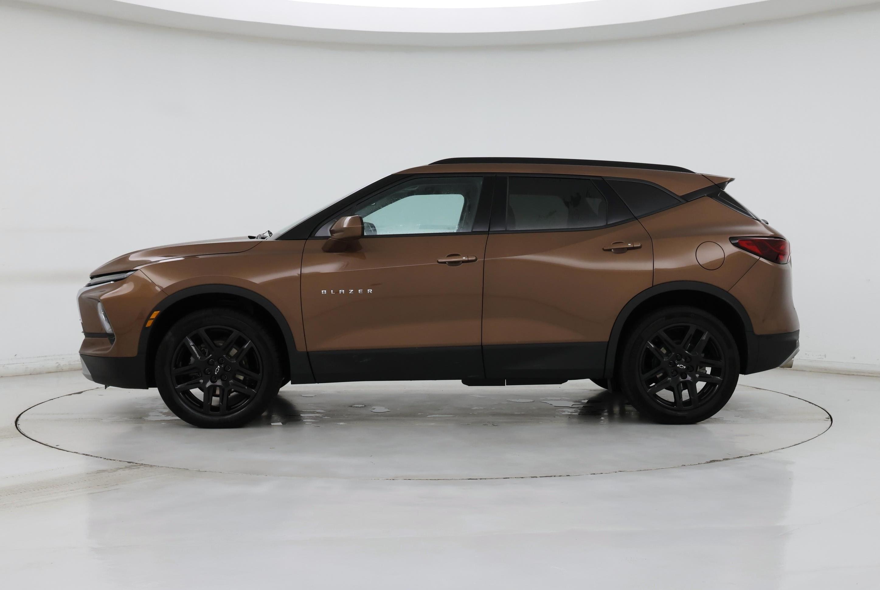 Thumbnail: 2023 Chevrolet Blazer - 3