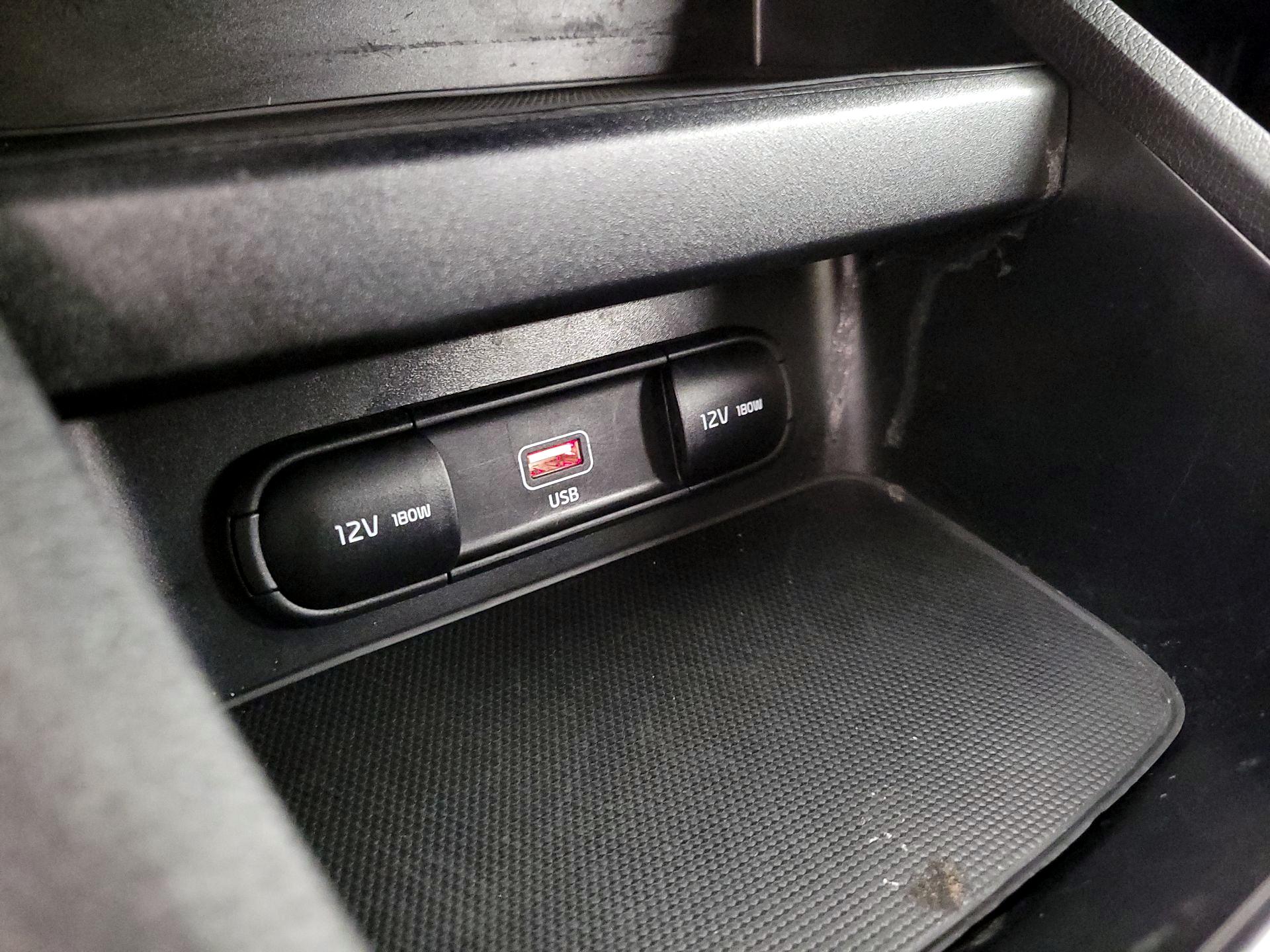 Thumbnail: 2023 Kia Forte - 18