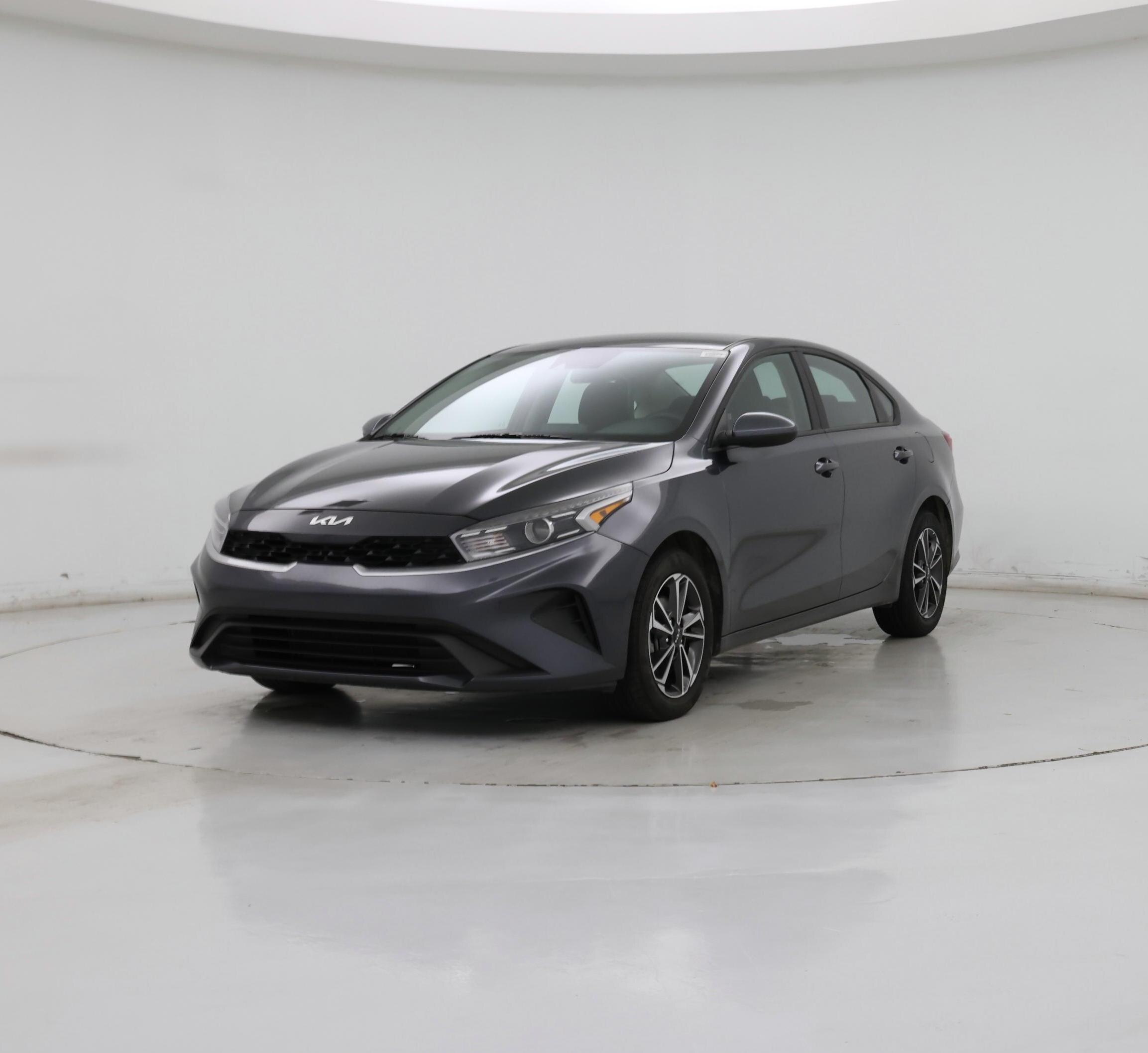 Thumbnail: 2023 Kia Forte - 4