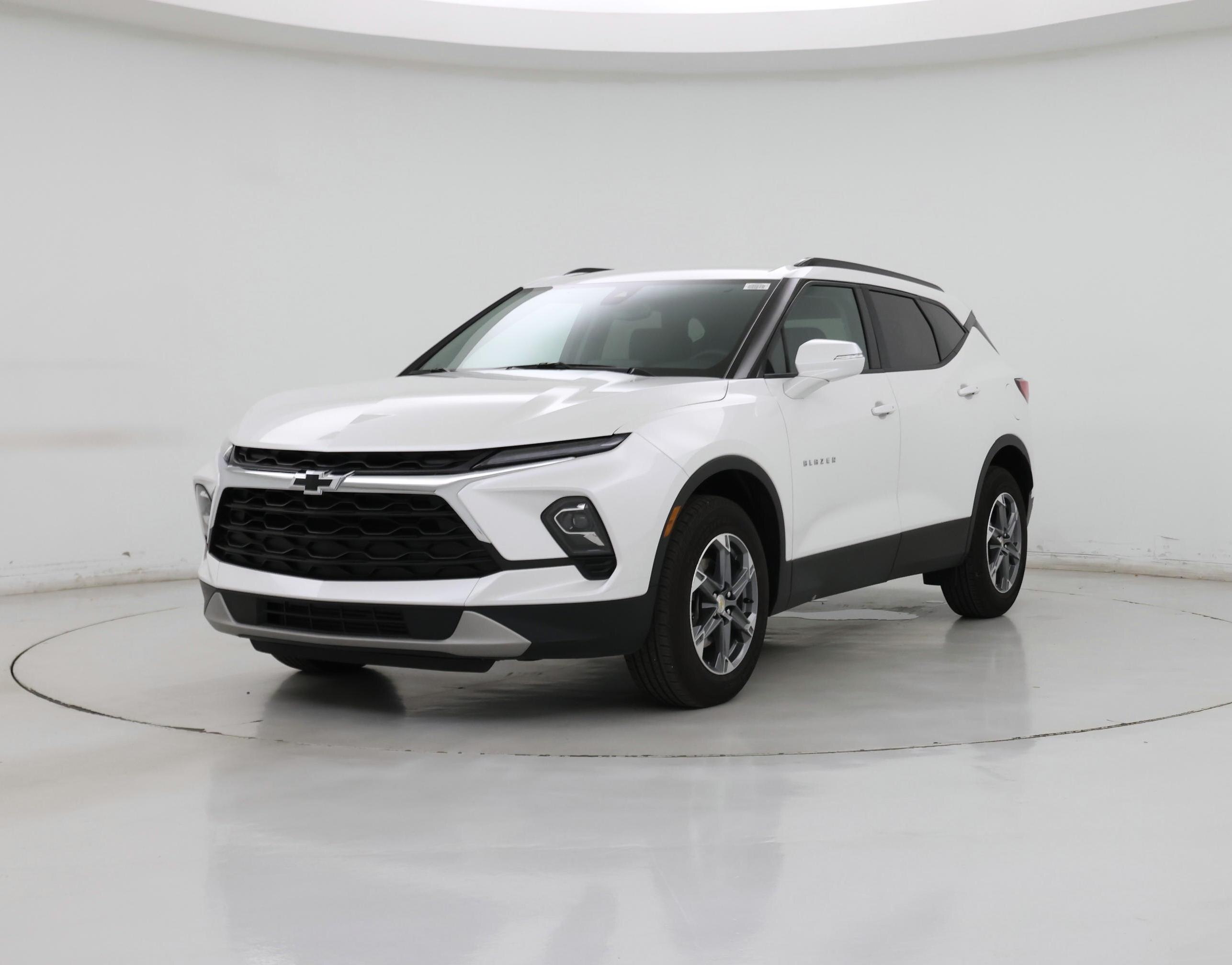 Thumbnail: 2023 Chevrolet Blazer - 4
