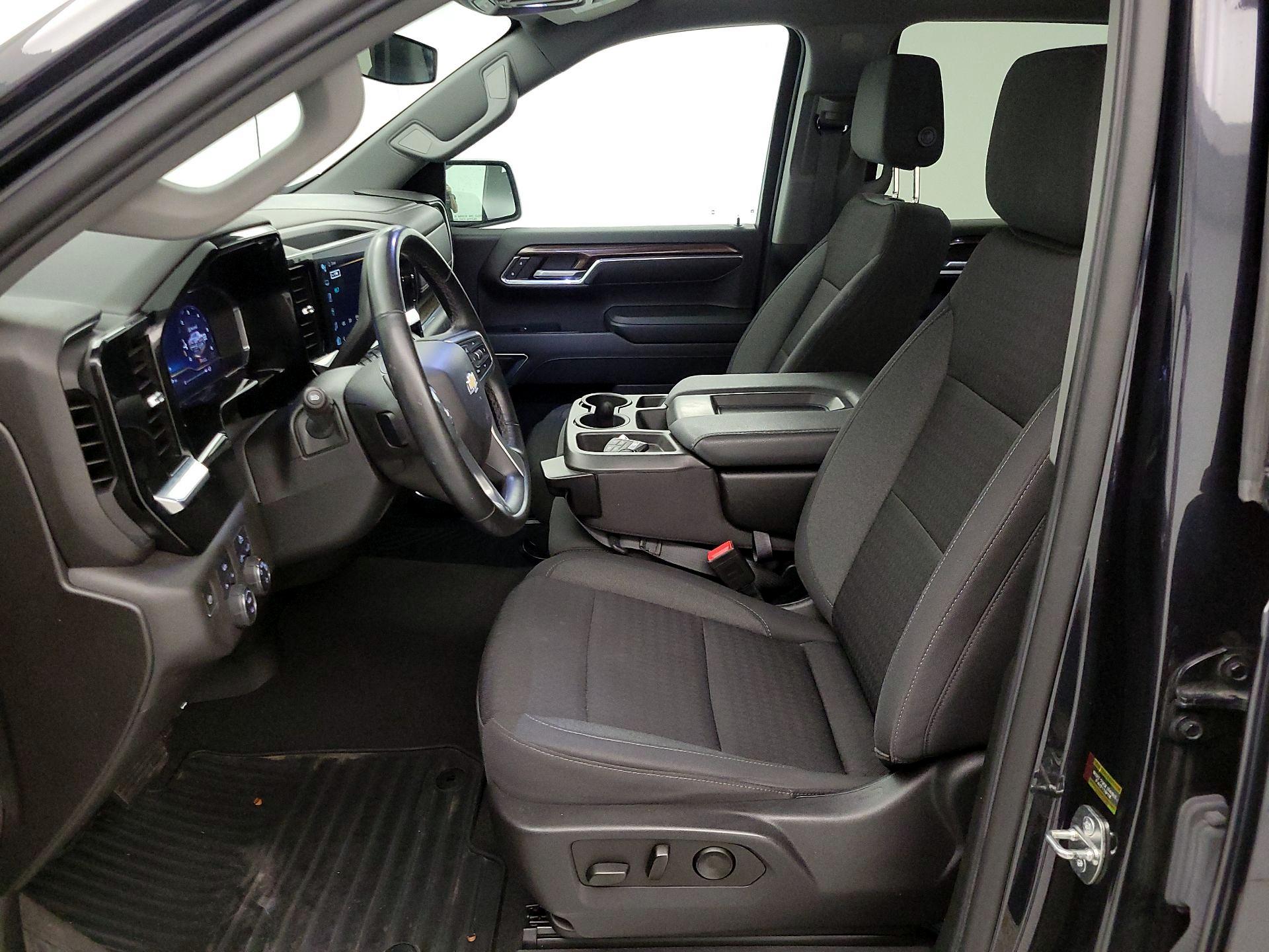 Thumbnail: 2023 Chevrolet Silverado 1500 - 11