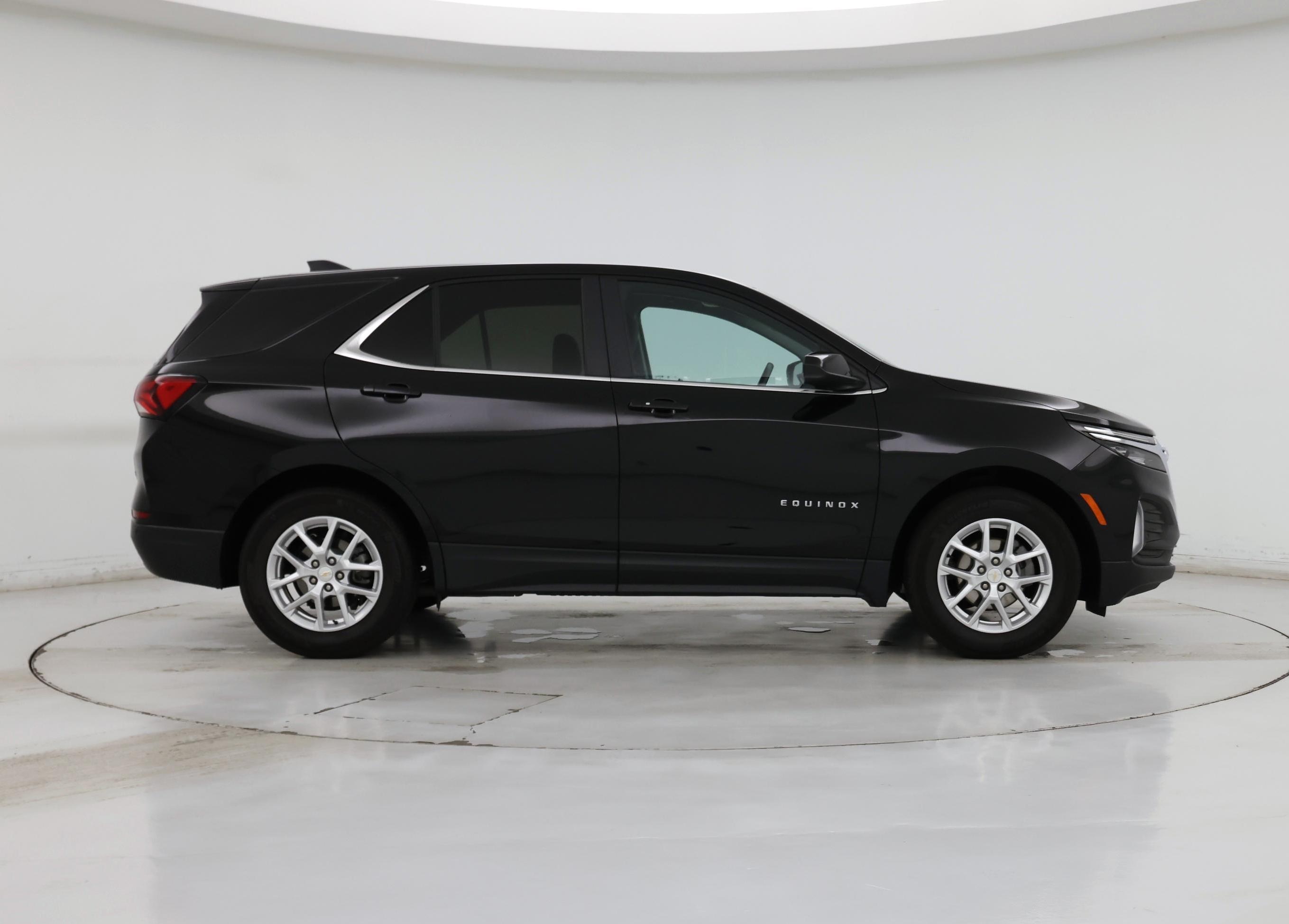 Thumbnail: 2023 Chevrolet Equinox - 7
