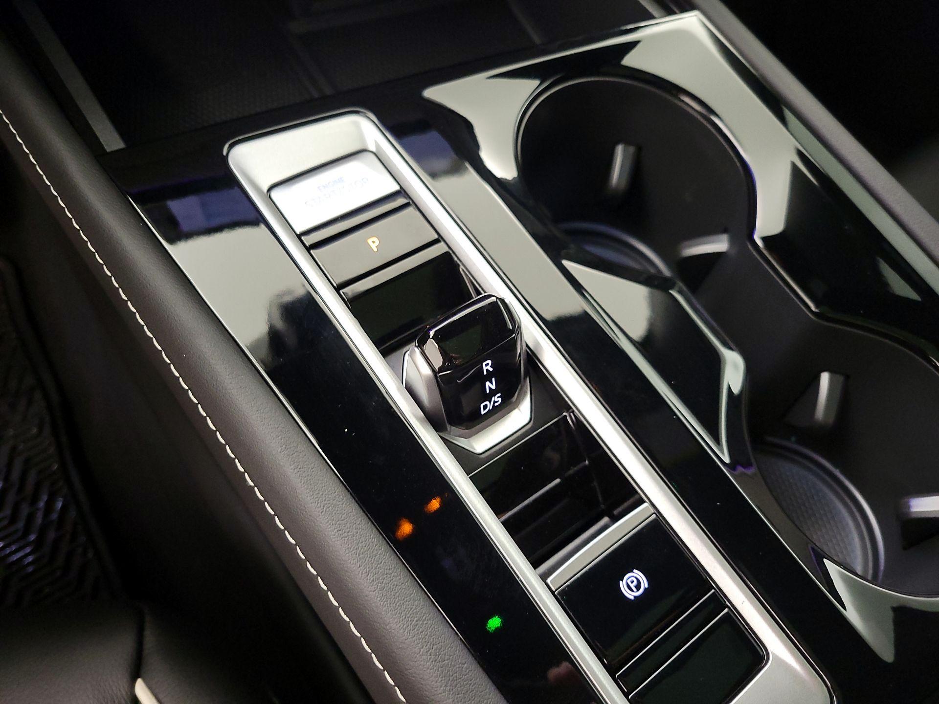 Thumbnail: 2024 Volkswagen Atlas - 18