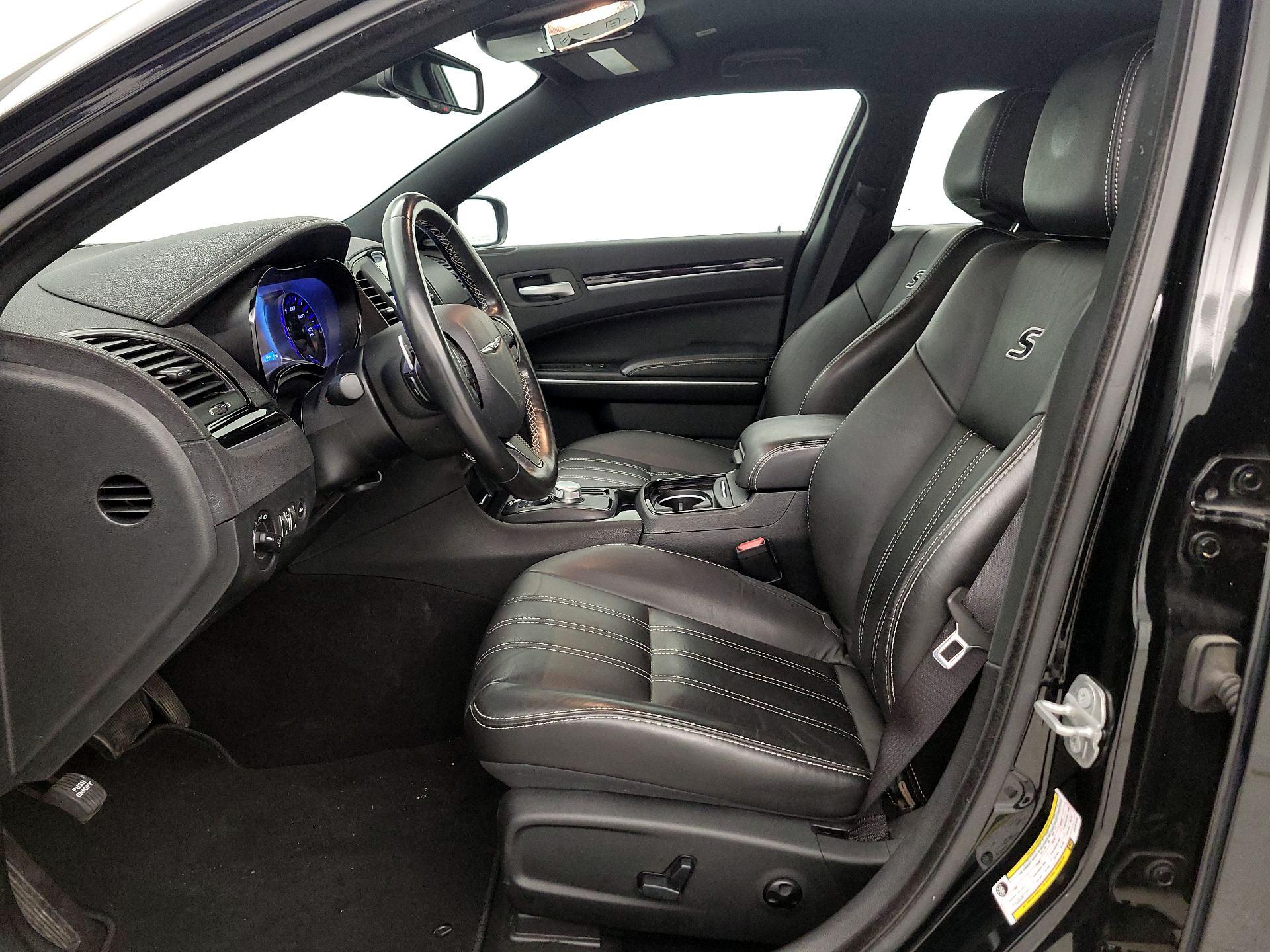 Thumbnail: 2020 Chrysler 300 - 11