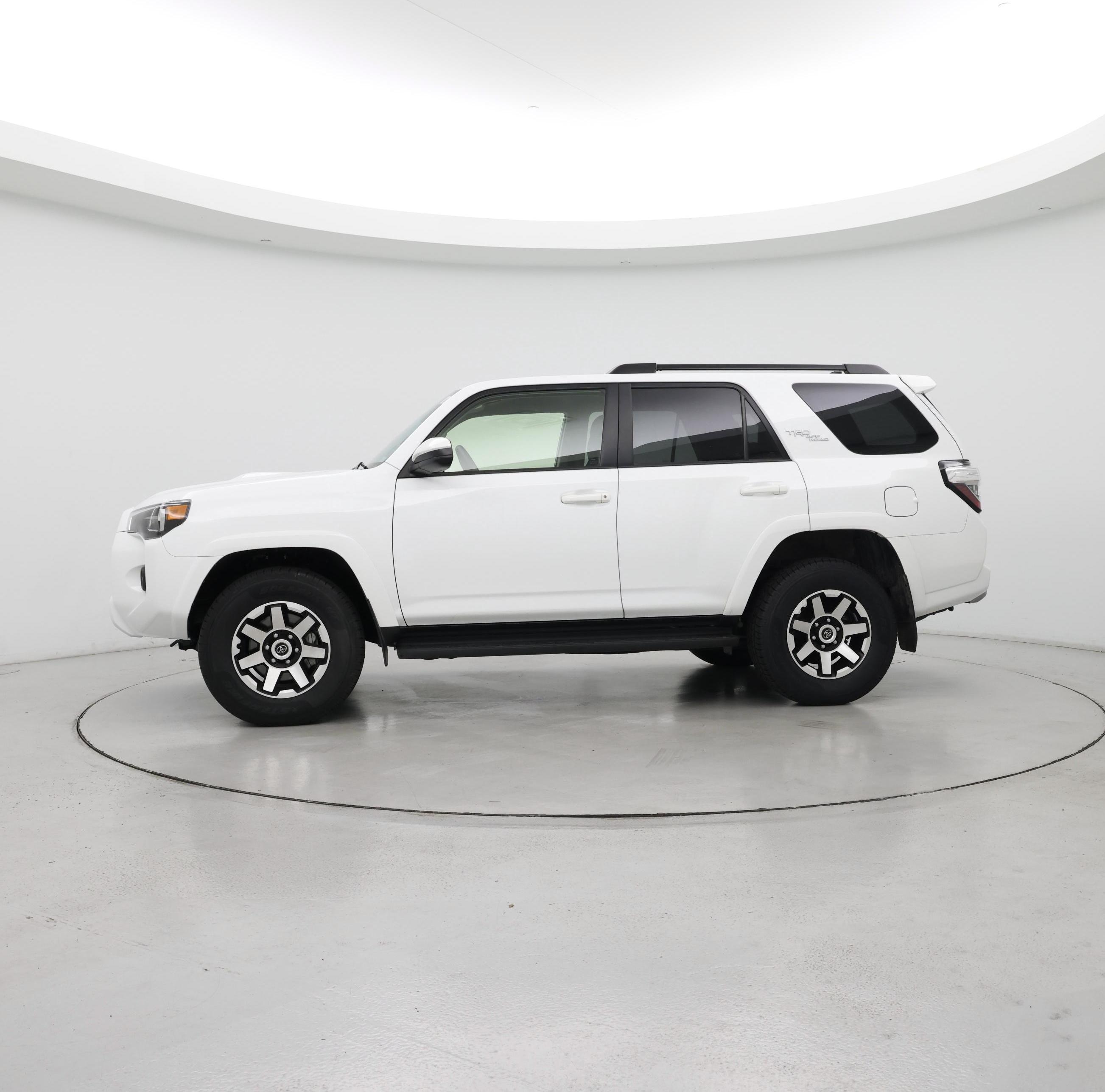 Thumbnail: 2024 Toyota 4Runner - 3