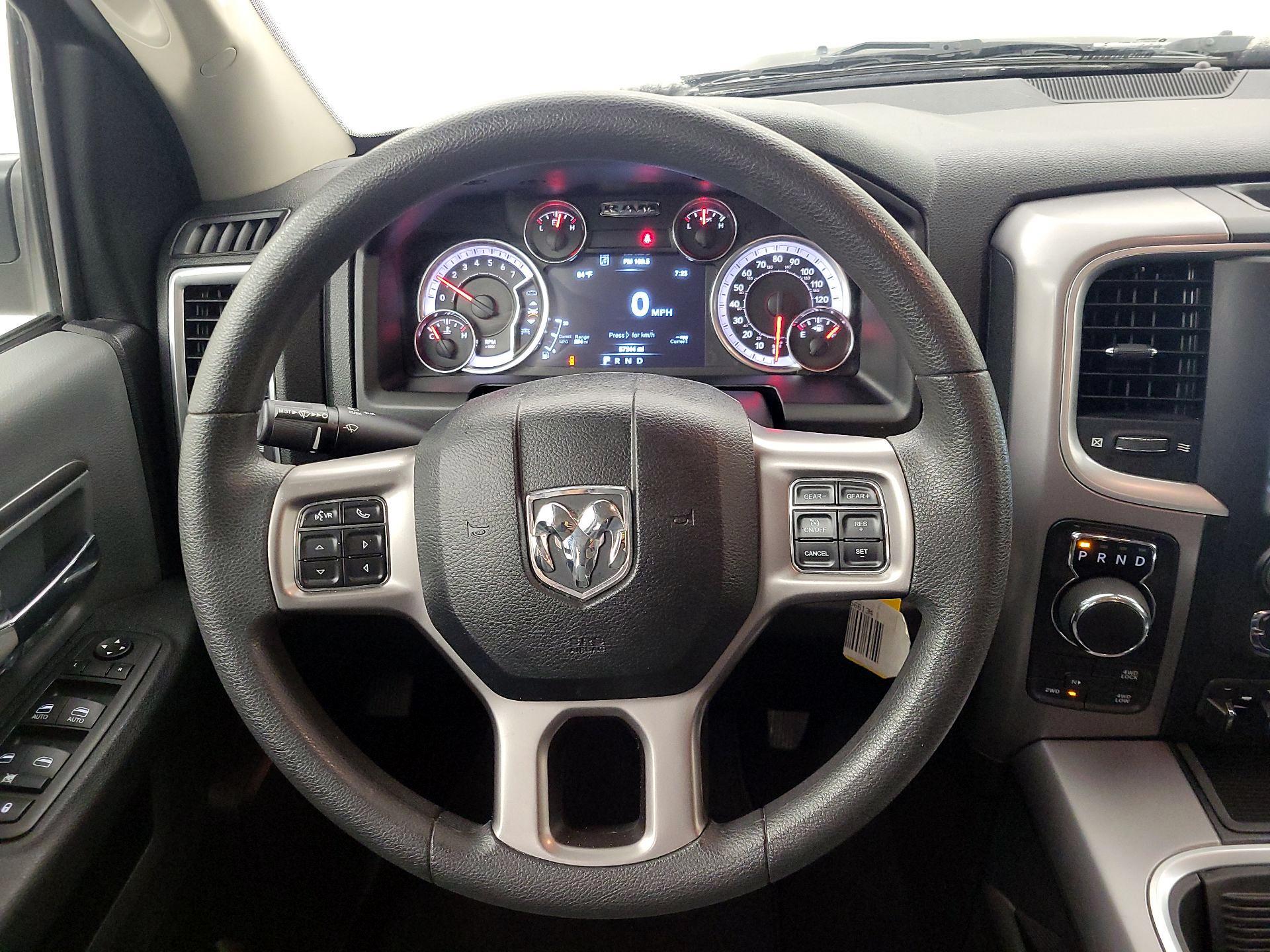 Thumbnail: 2023 RAM 1500 Classic - 10