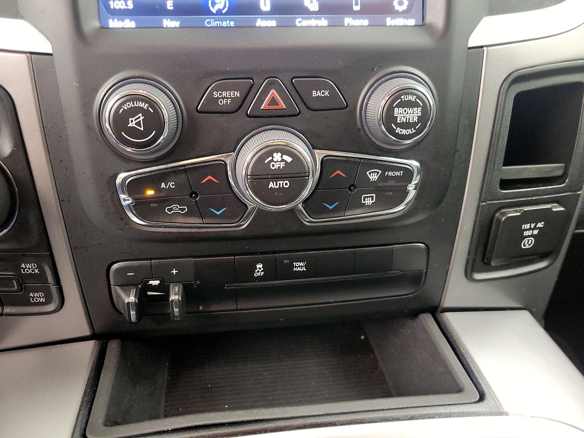 Thumbnail: 2023 RAM 1500 Classic - 17