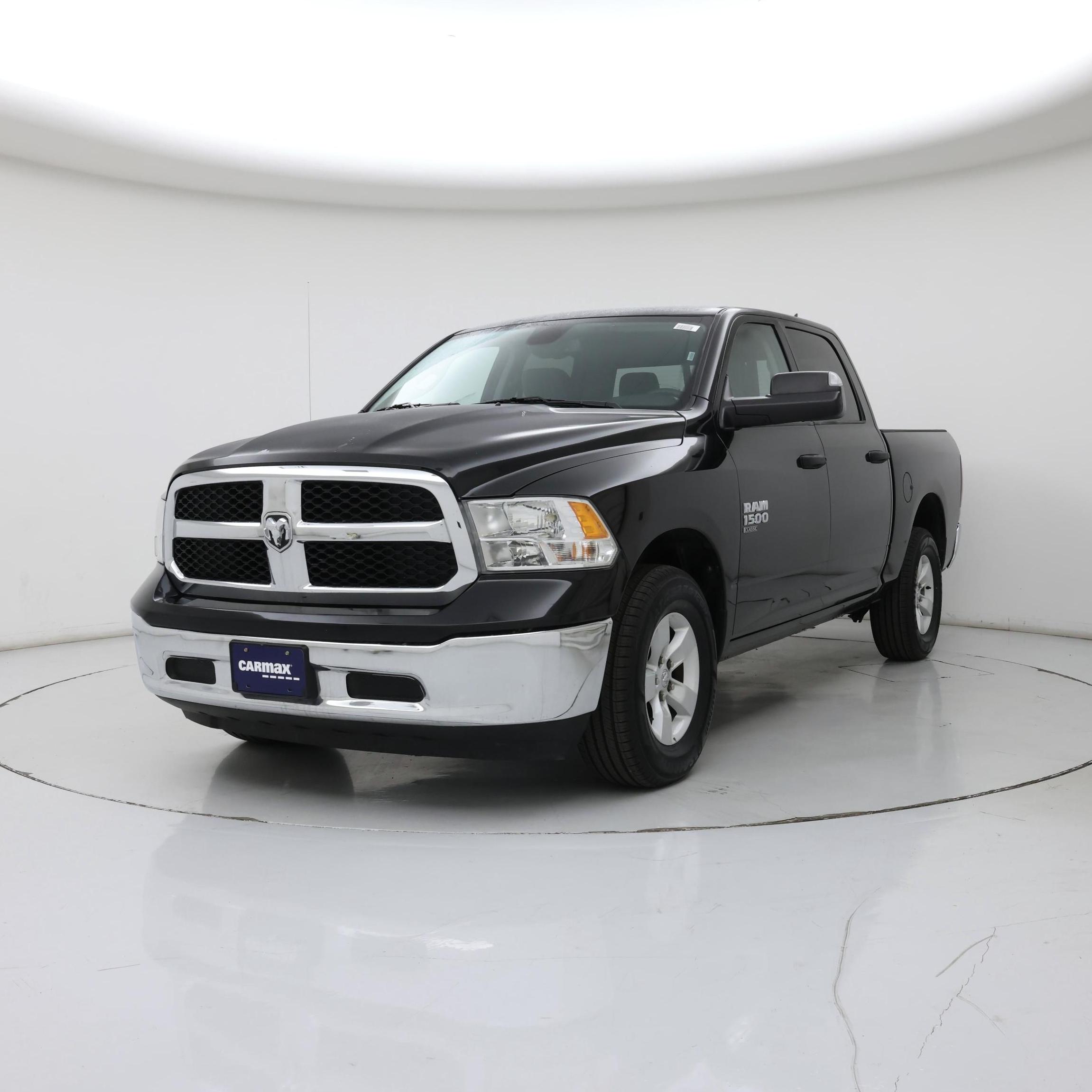 Thumbnail: 2023 RAM 1500 Classic - 4