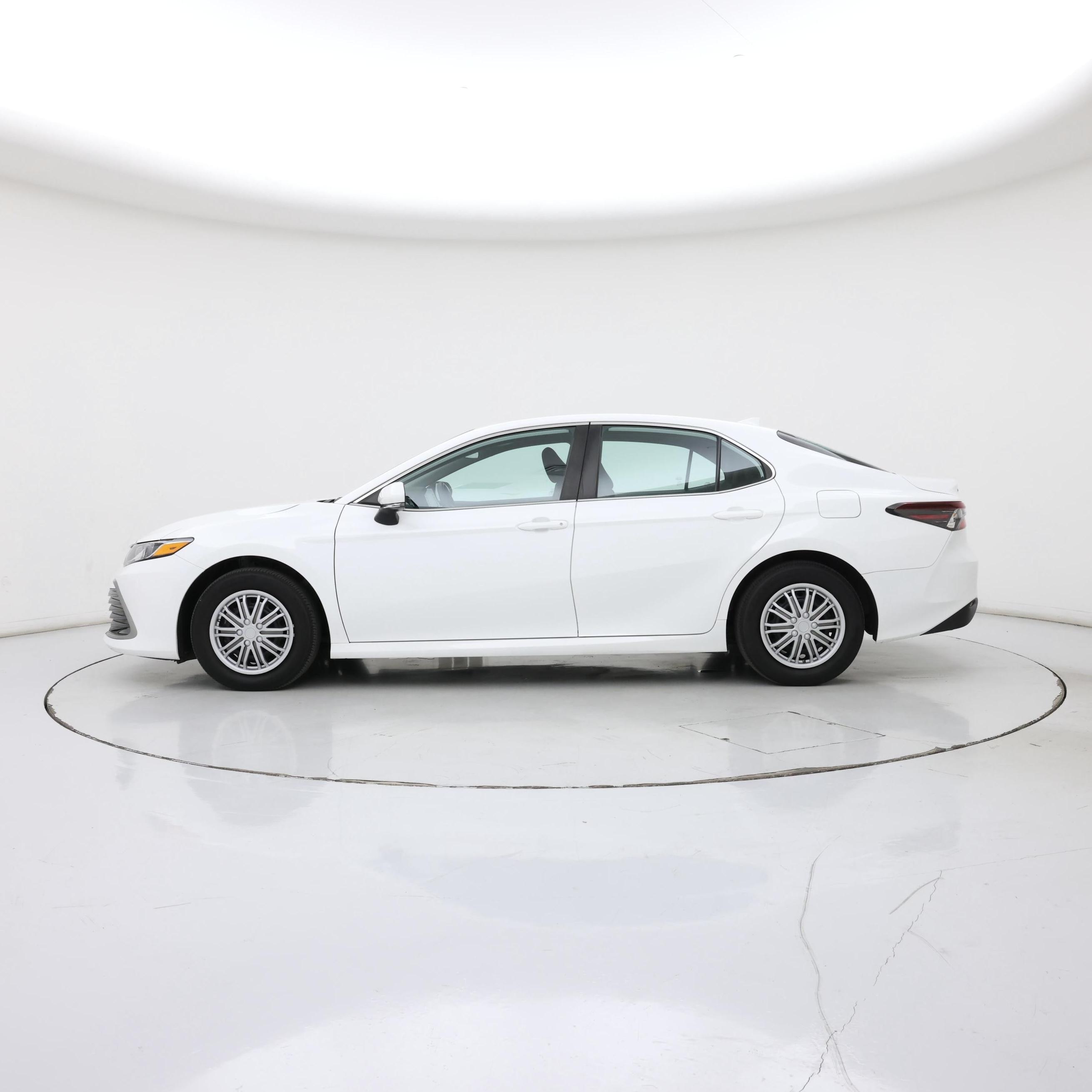 Thumbnail: 2023 Toyota Camry - 3