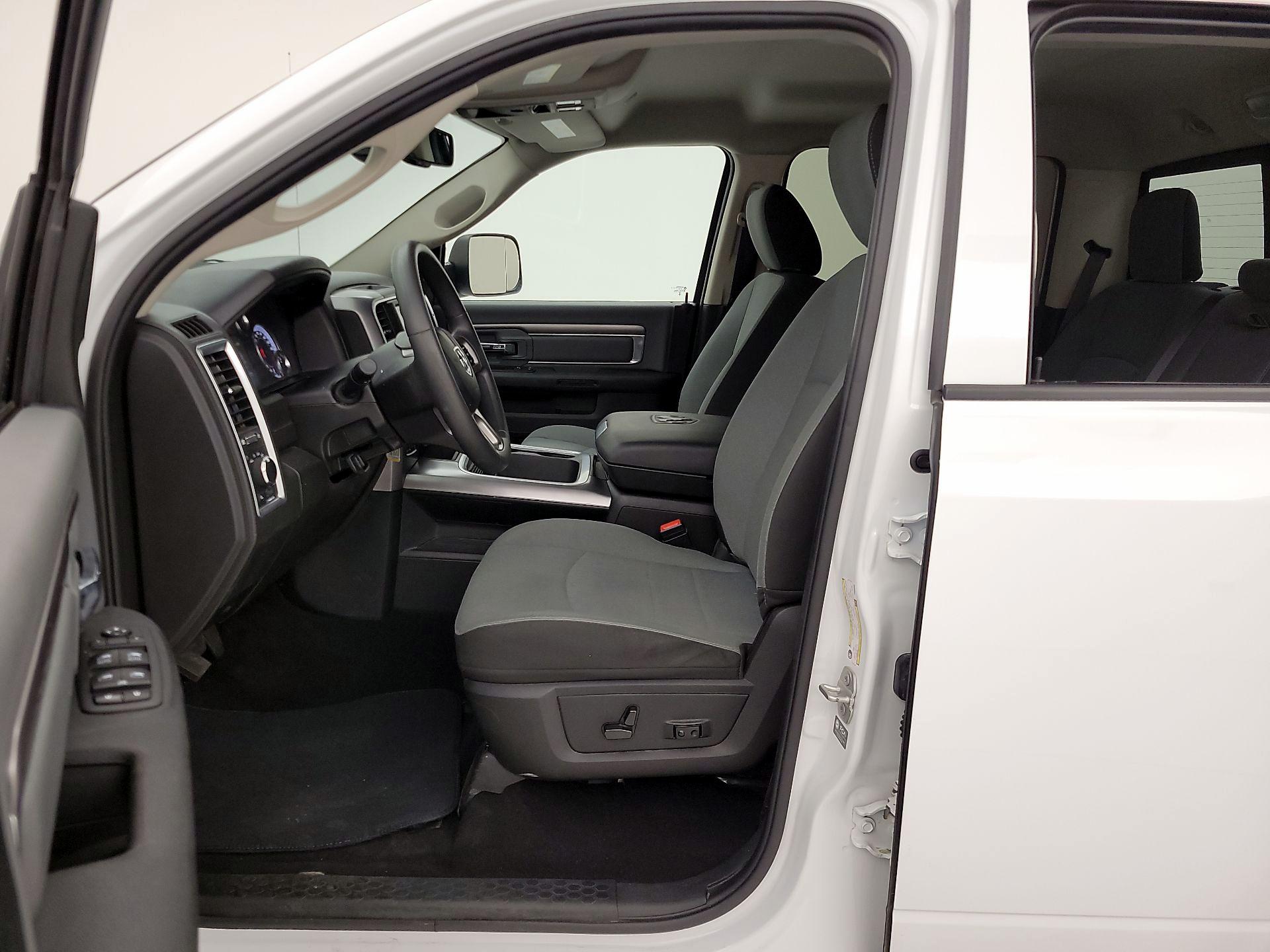 Thumbnail: 2023 RAM 1500 Classic - 11