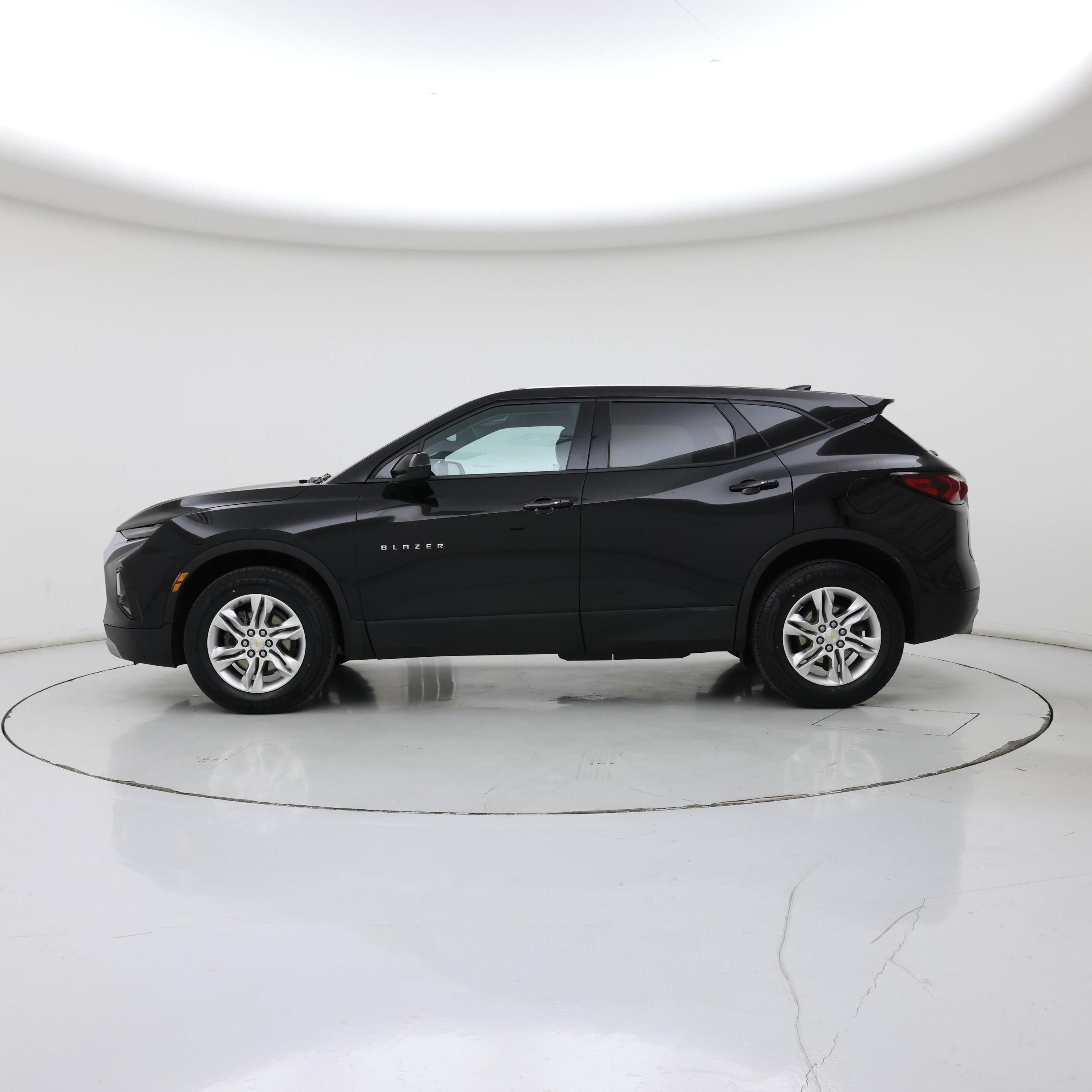 Thumbnail: 2022 Chevrolet Blazer - 3
