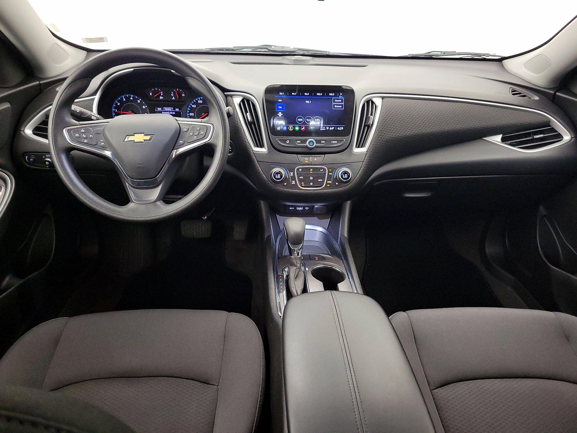 Thumbnail: 2024 Chevrolet Malibu - 9