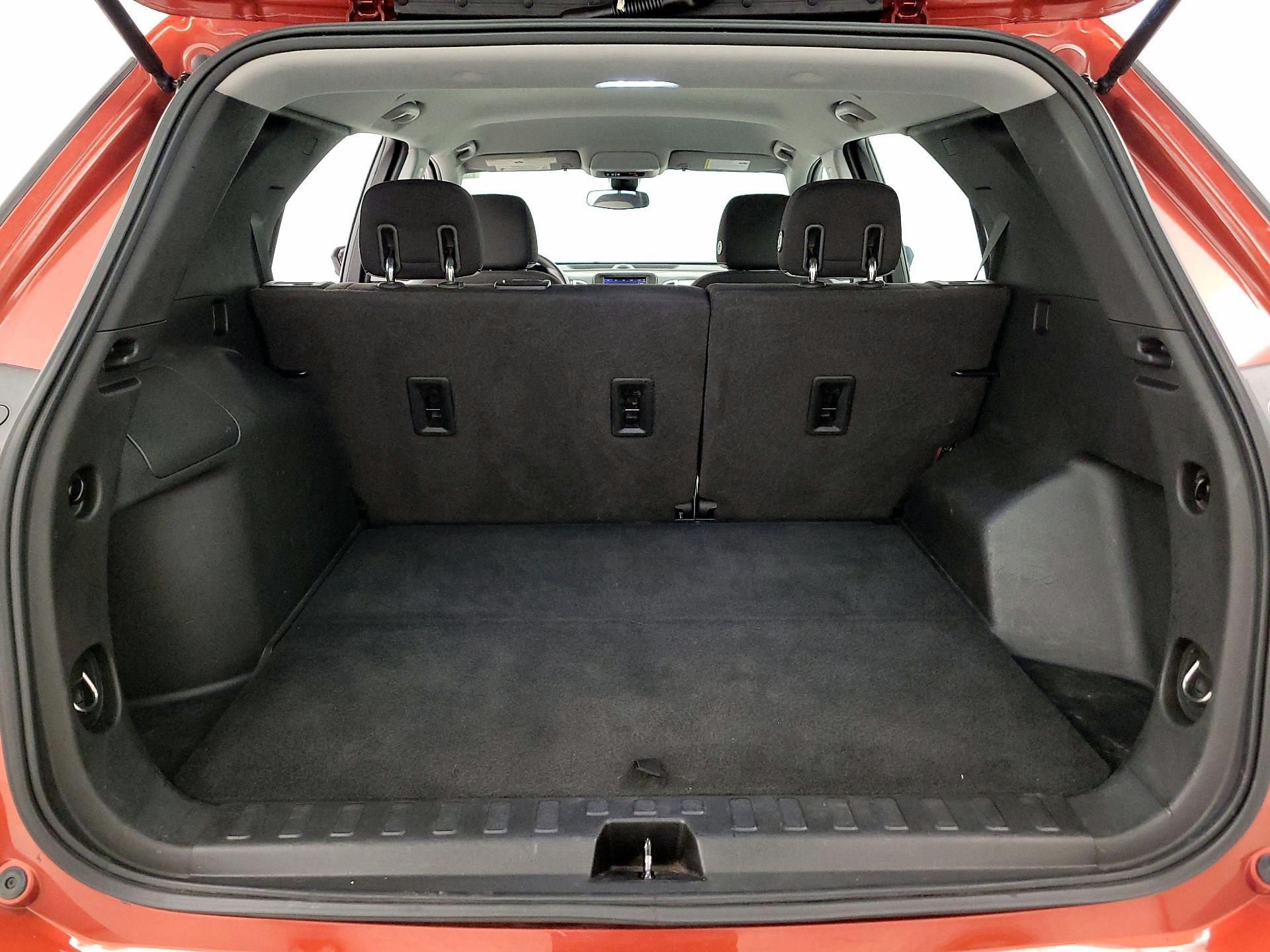 Thumbnail: 2020 Chevrolet Equinox - 20
