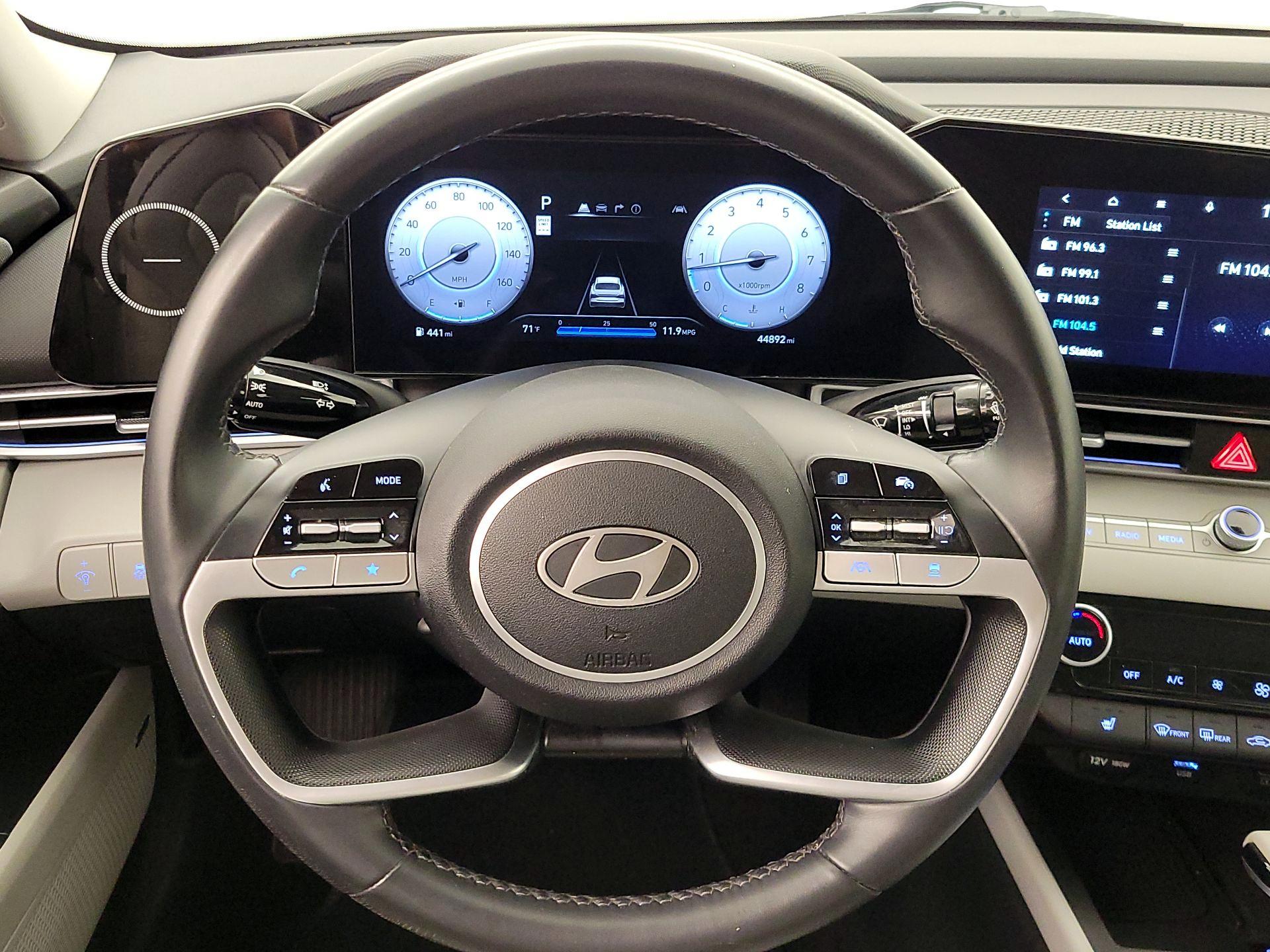 Thumbnail: 2024 Hyundai Elantra - 10