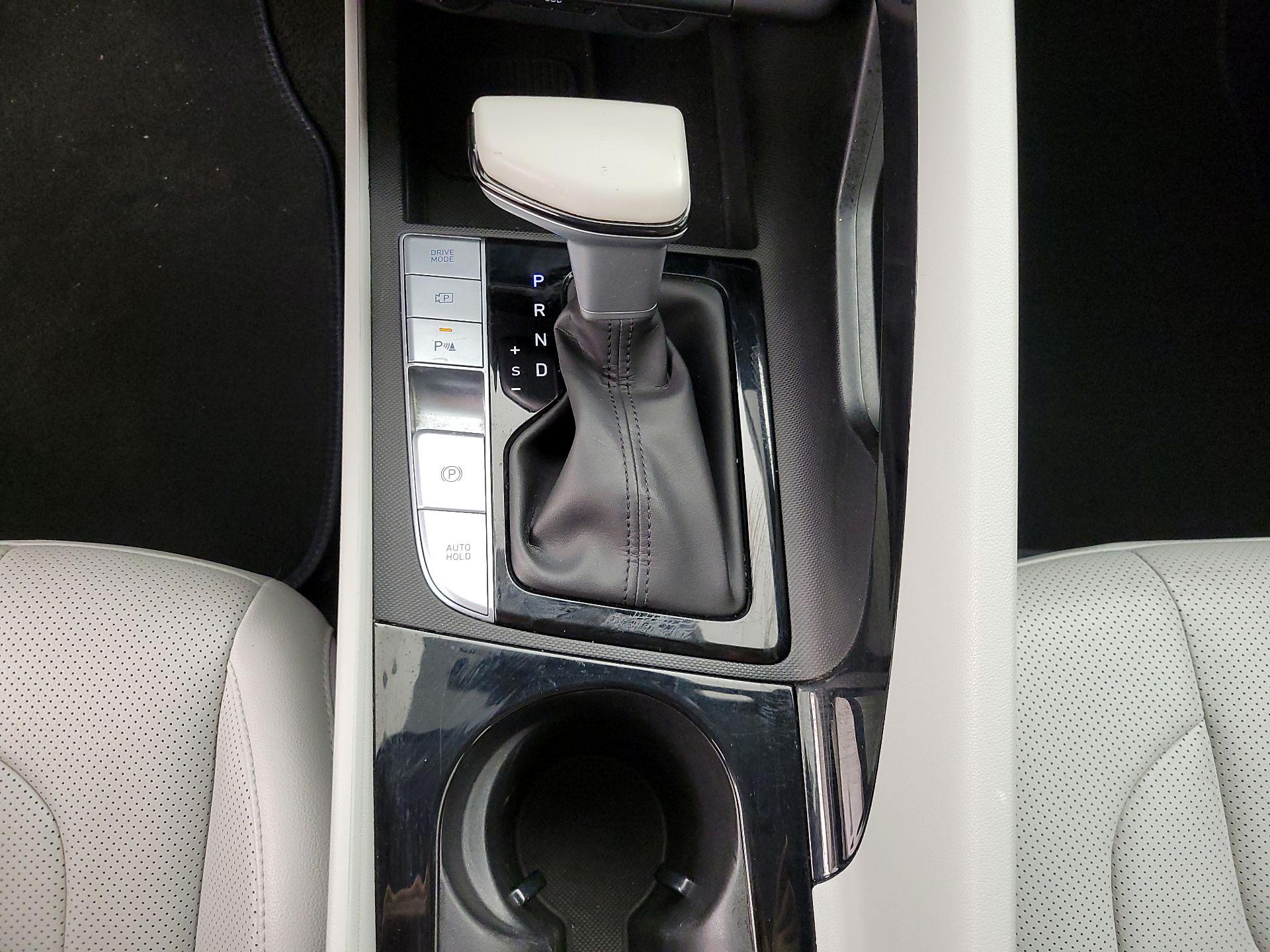 Thumbnail: 2024 Hyundai Elantra - 18
