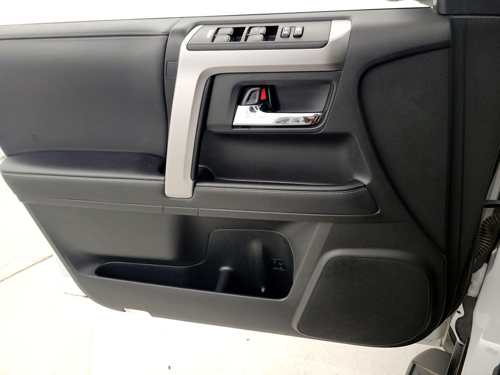 Thumbnail: 2024 Toyota 4Runner - 12