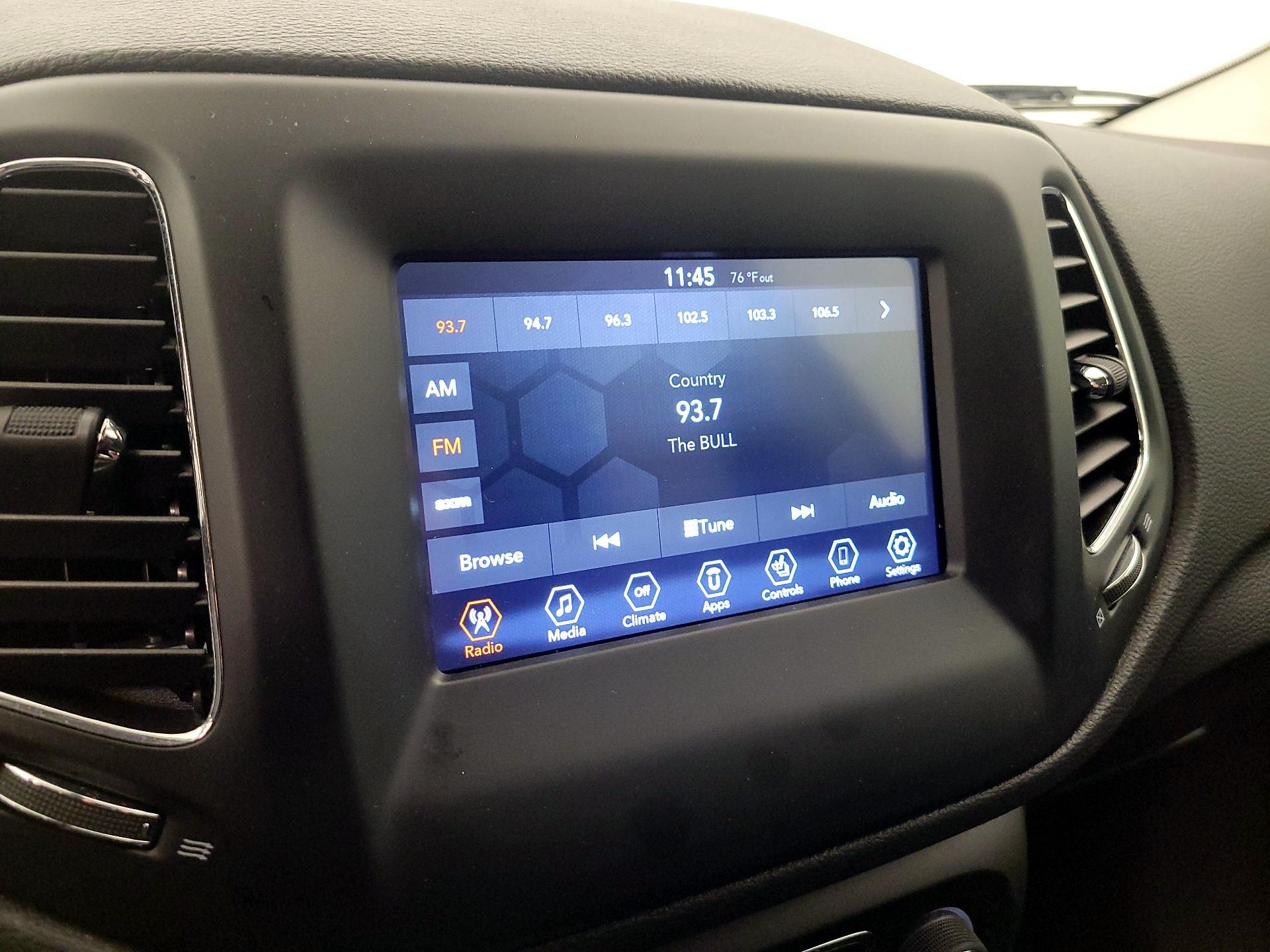 Thumbnail: 2021 Jeep Compass - 15