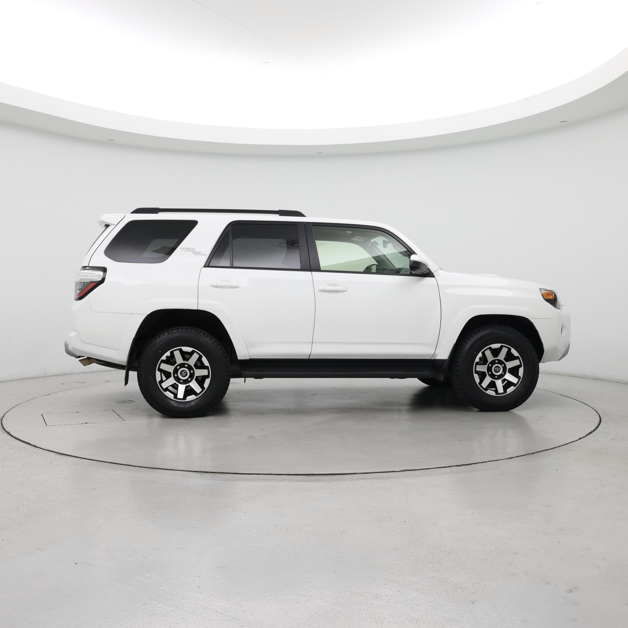 Thumbnail: 2024 Toyota 4Runner - 7