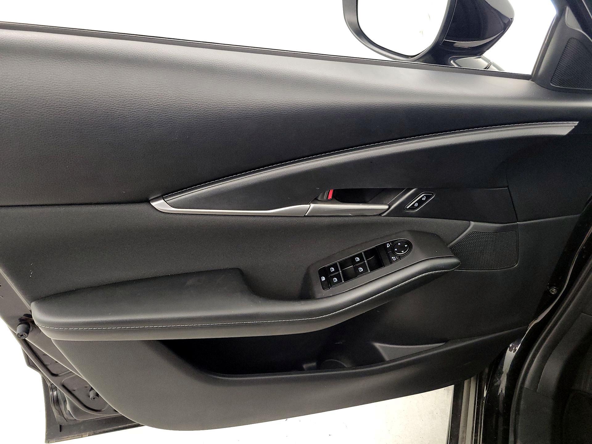 Thumbnail: 2023 Mazda CX-30 - 12