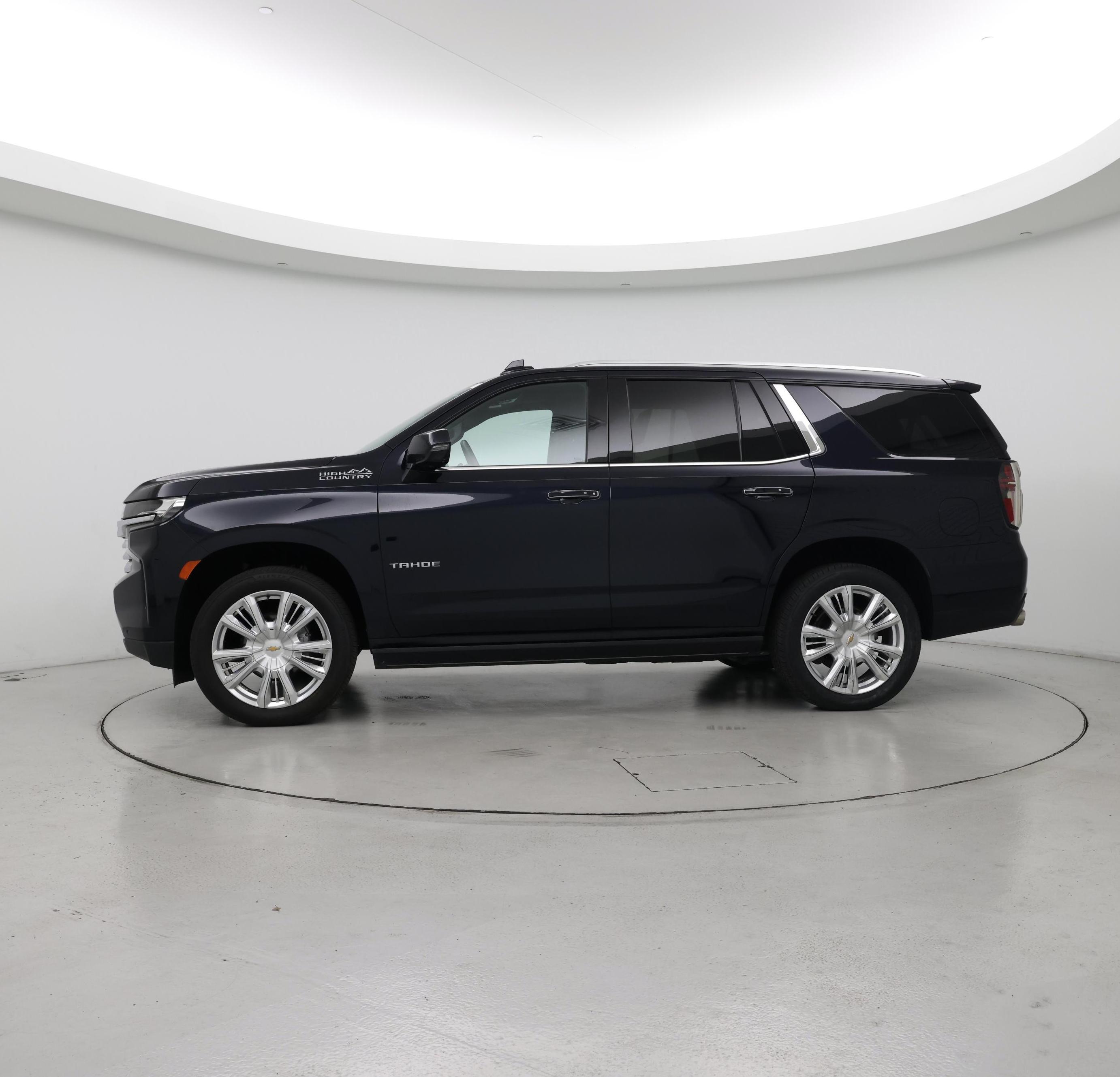Thumbnail: 2021 Chevrolet Tahoe - 3