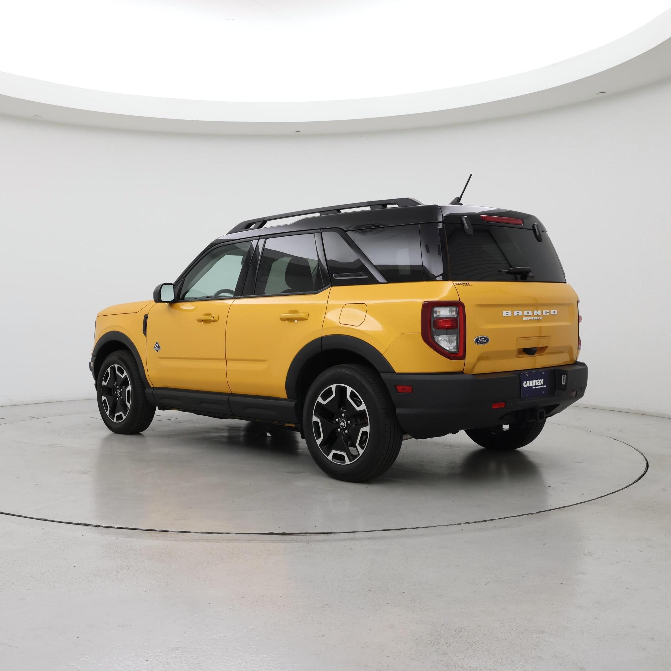 Thumbnail: 2022 Ford Bronco Sport - 2