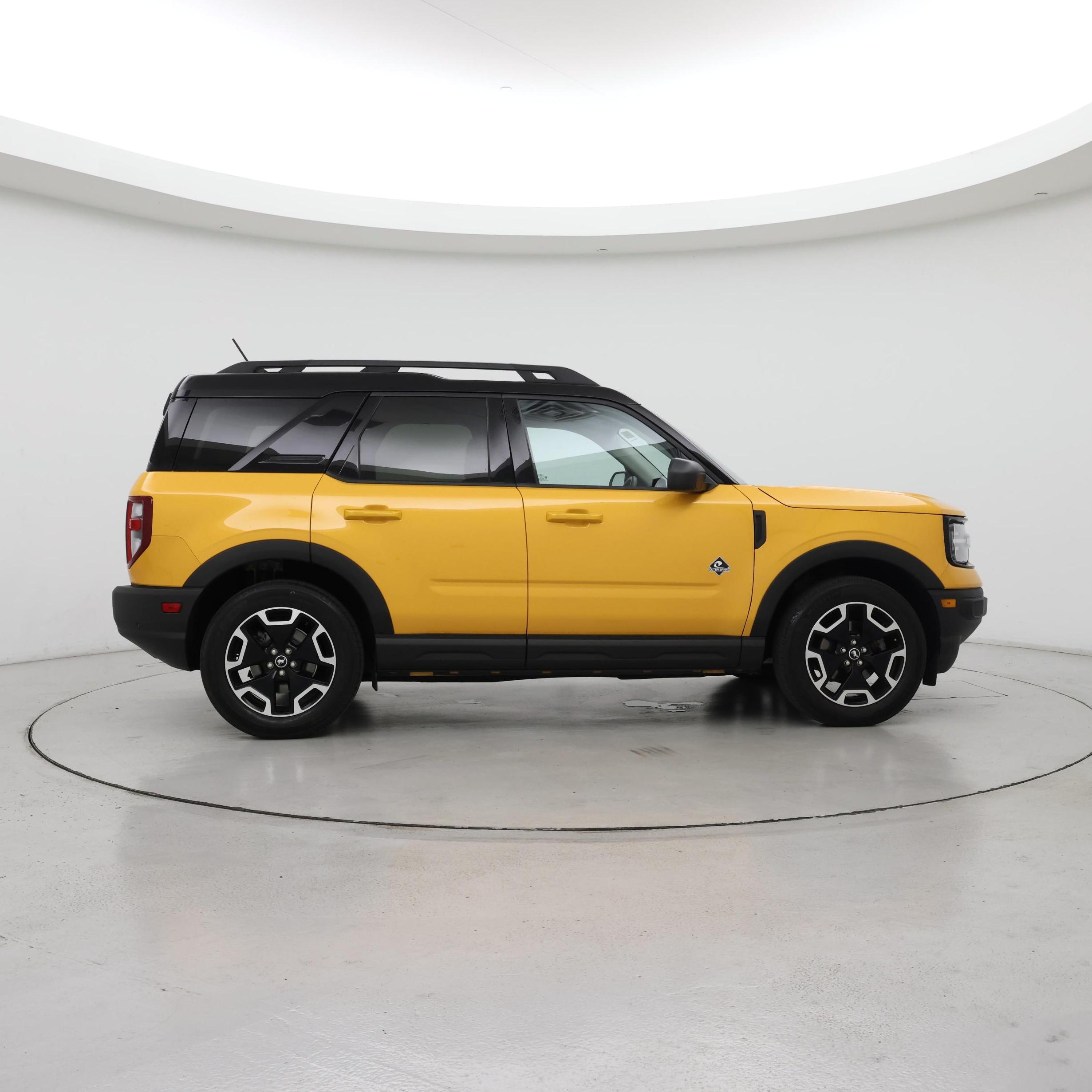 Thumbnail: 2022 Ford Bronco Sport - 7