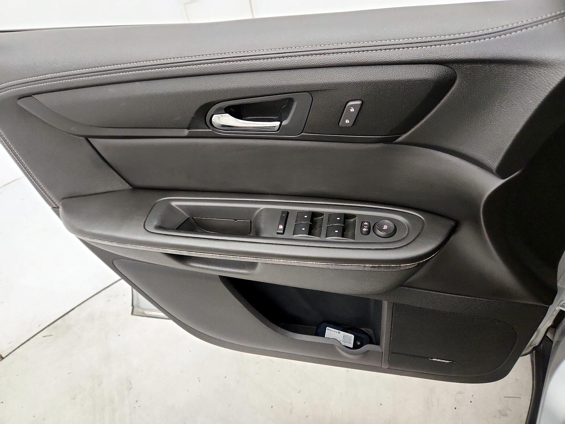 Thumbnail: 2016 GMC Acadia - 12