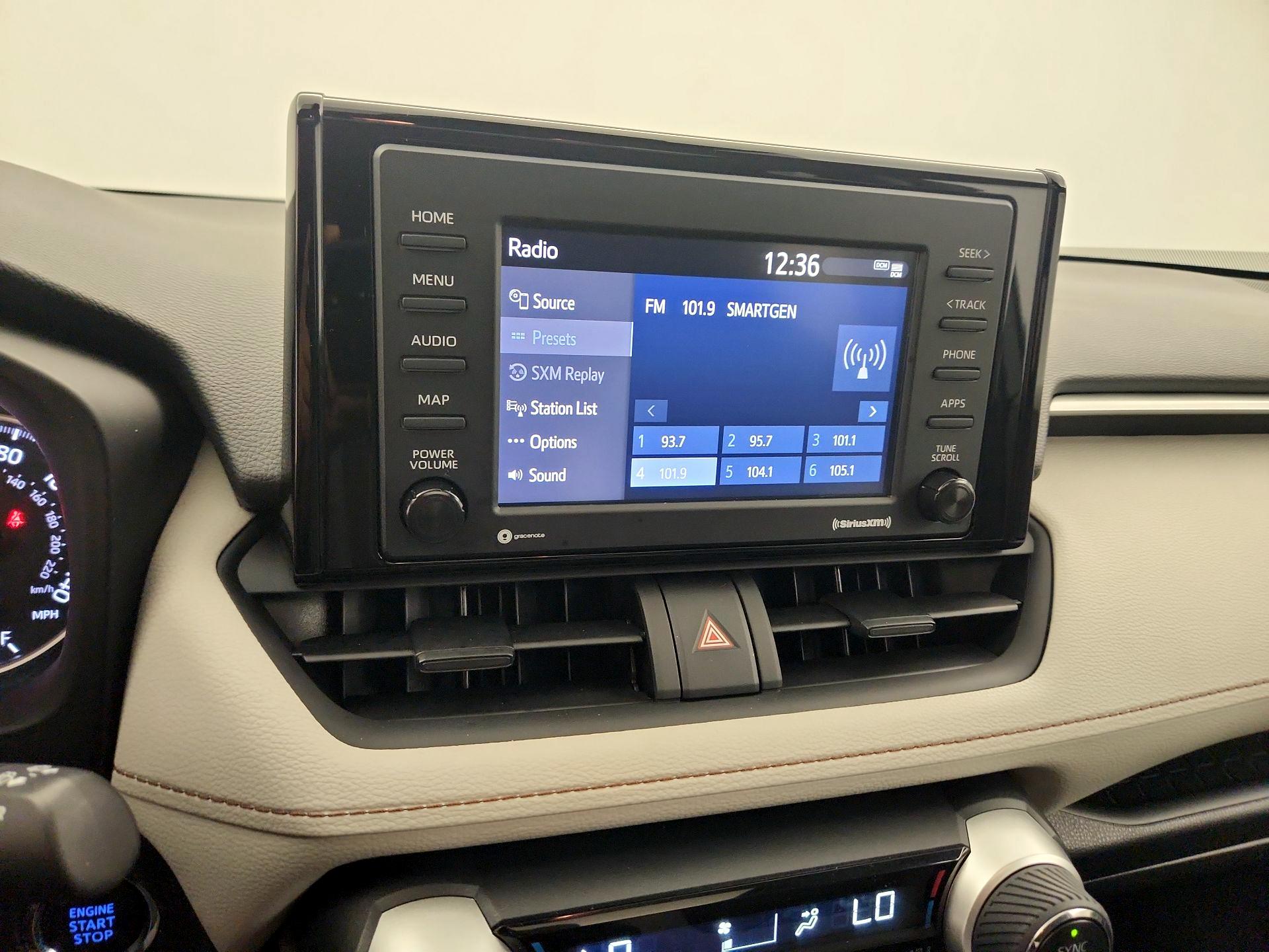 Thumbnail: 2021 Toyota RAV4 - 15