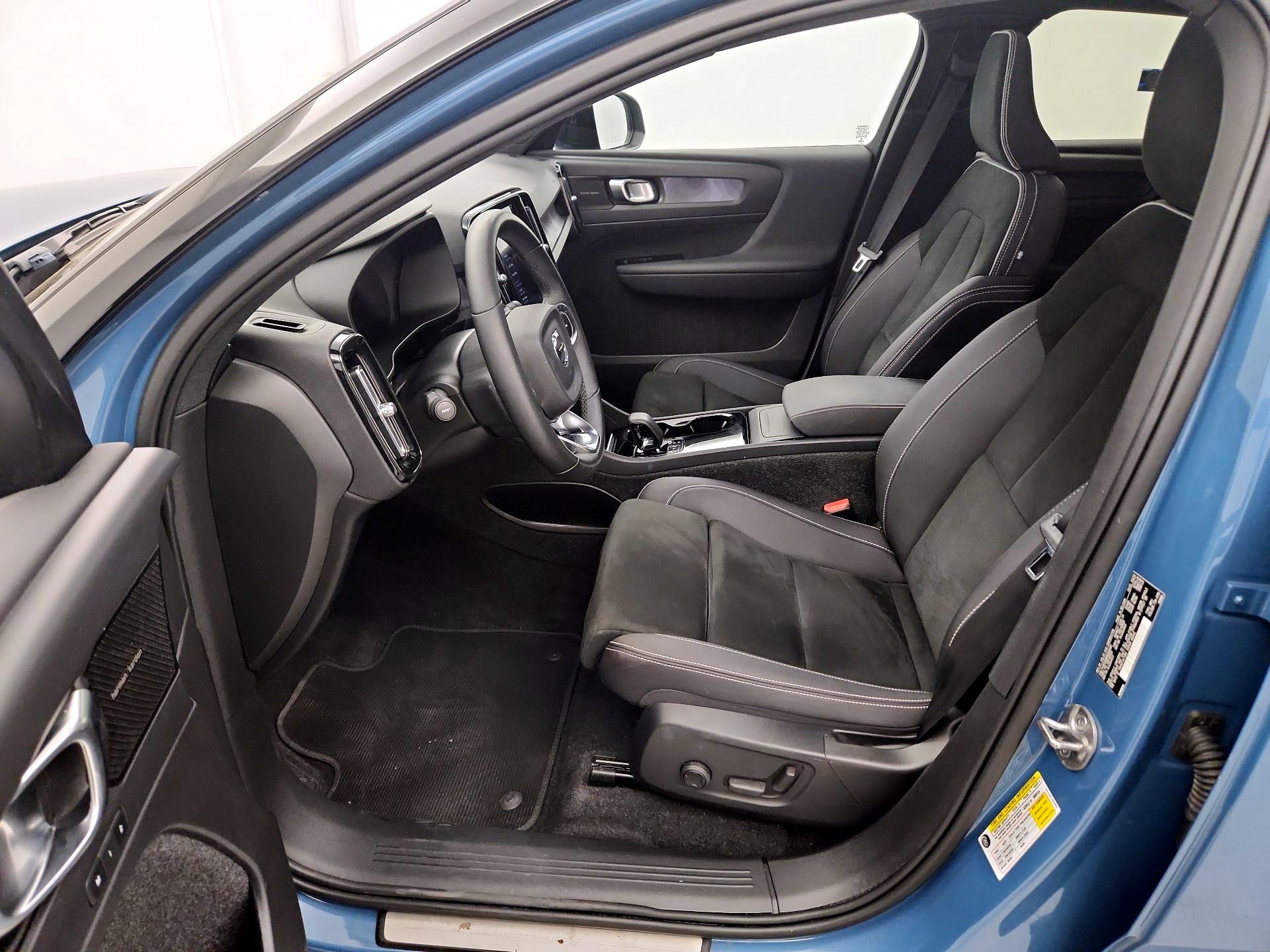 Thumbnail: 2022 Volvo C40 - 11