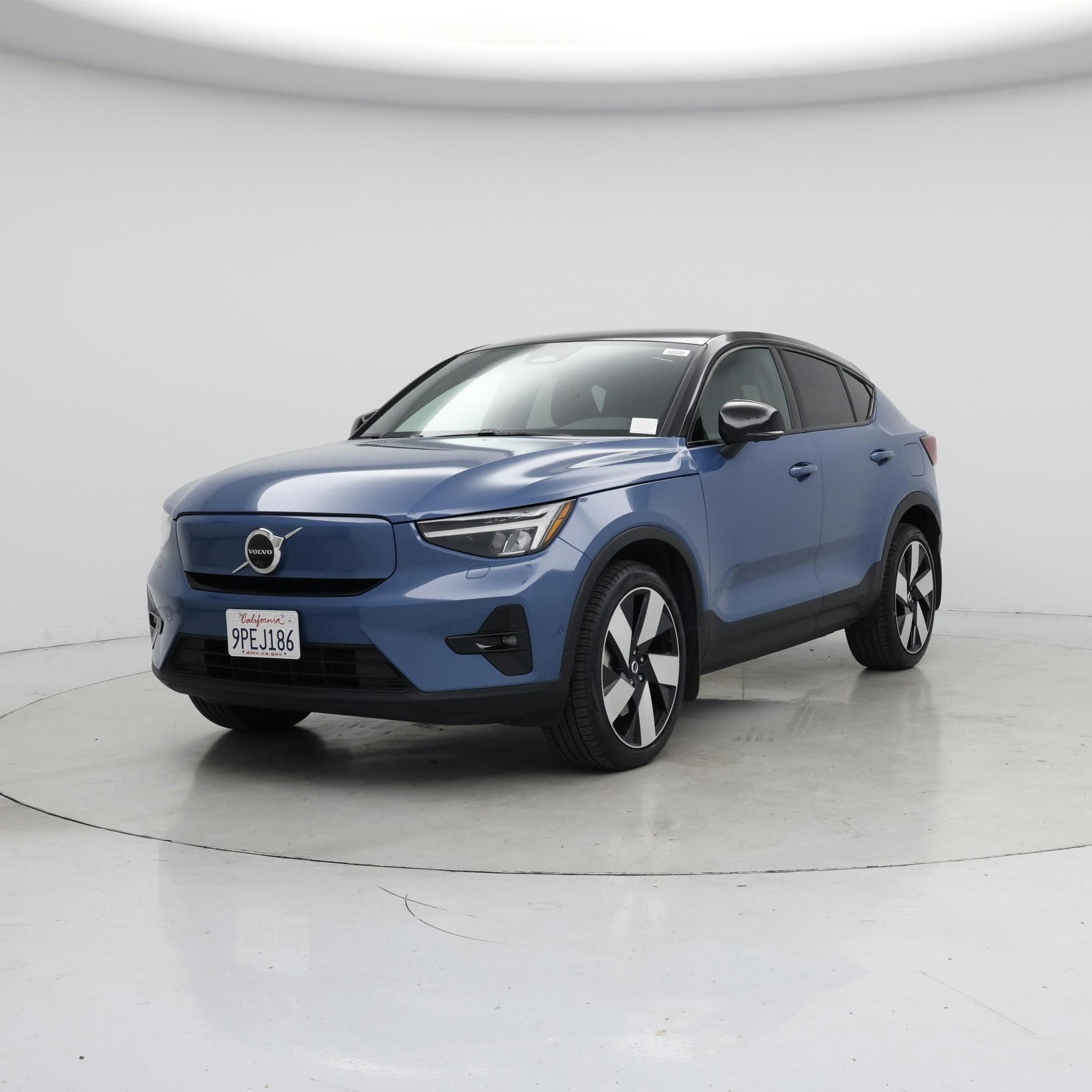 Thumbnail: 2022 Volvo C40 - 4