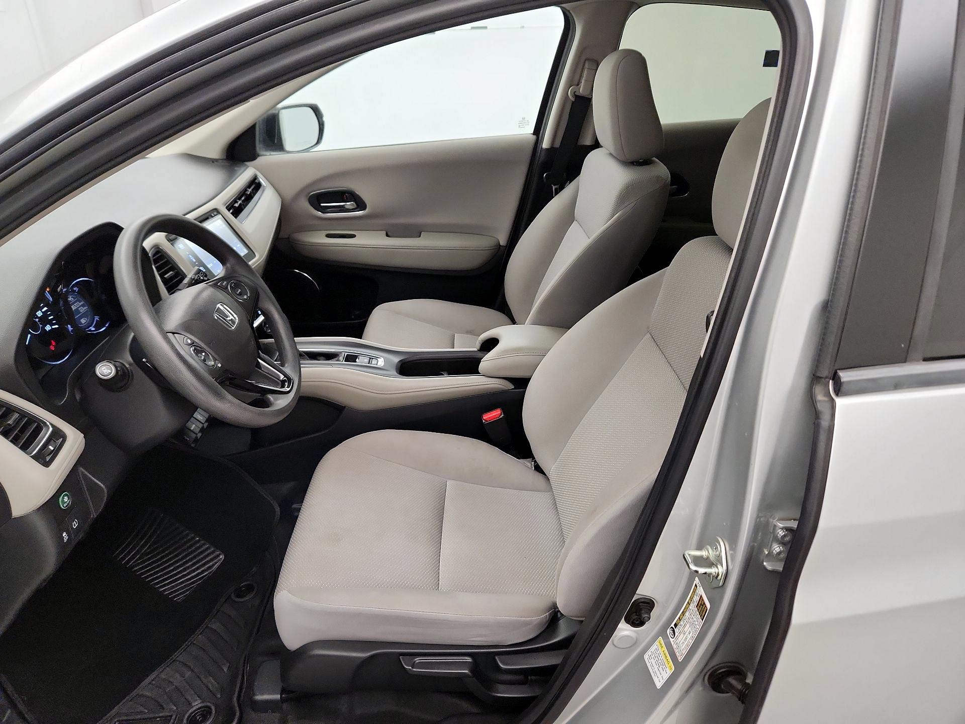 Thumbnail: 2016 Honda HR-V - 11